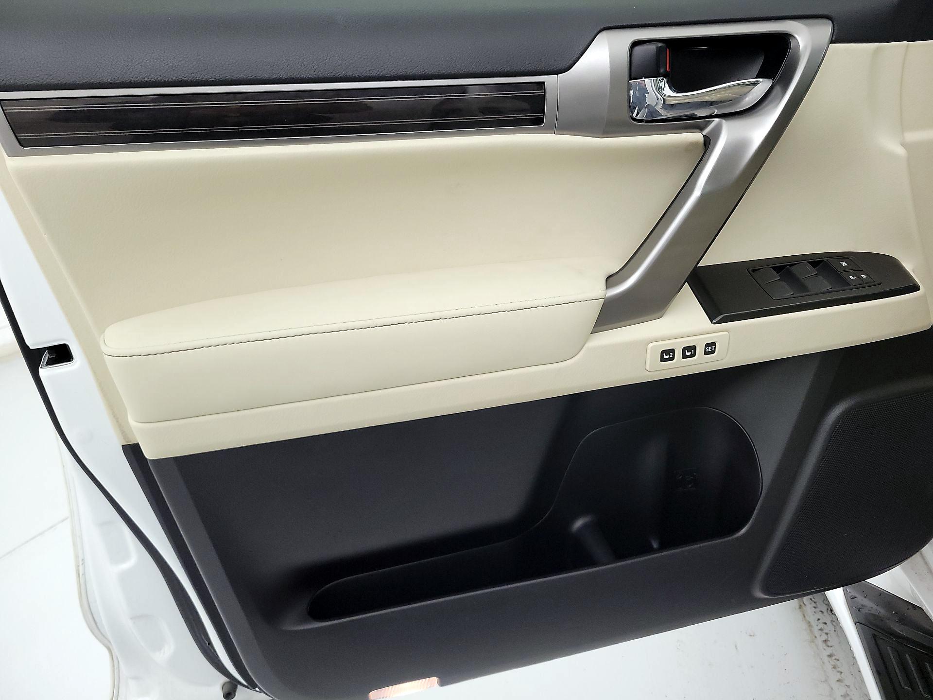 Thumbnail: 2022 Lexus GX - 12