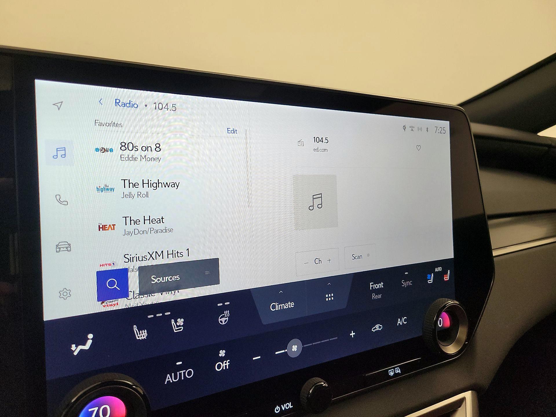 Thumbnail: 2024 Lexus RX - 15