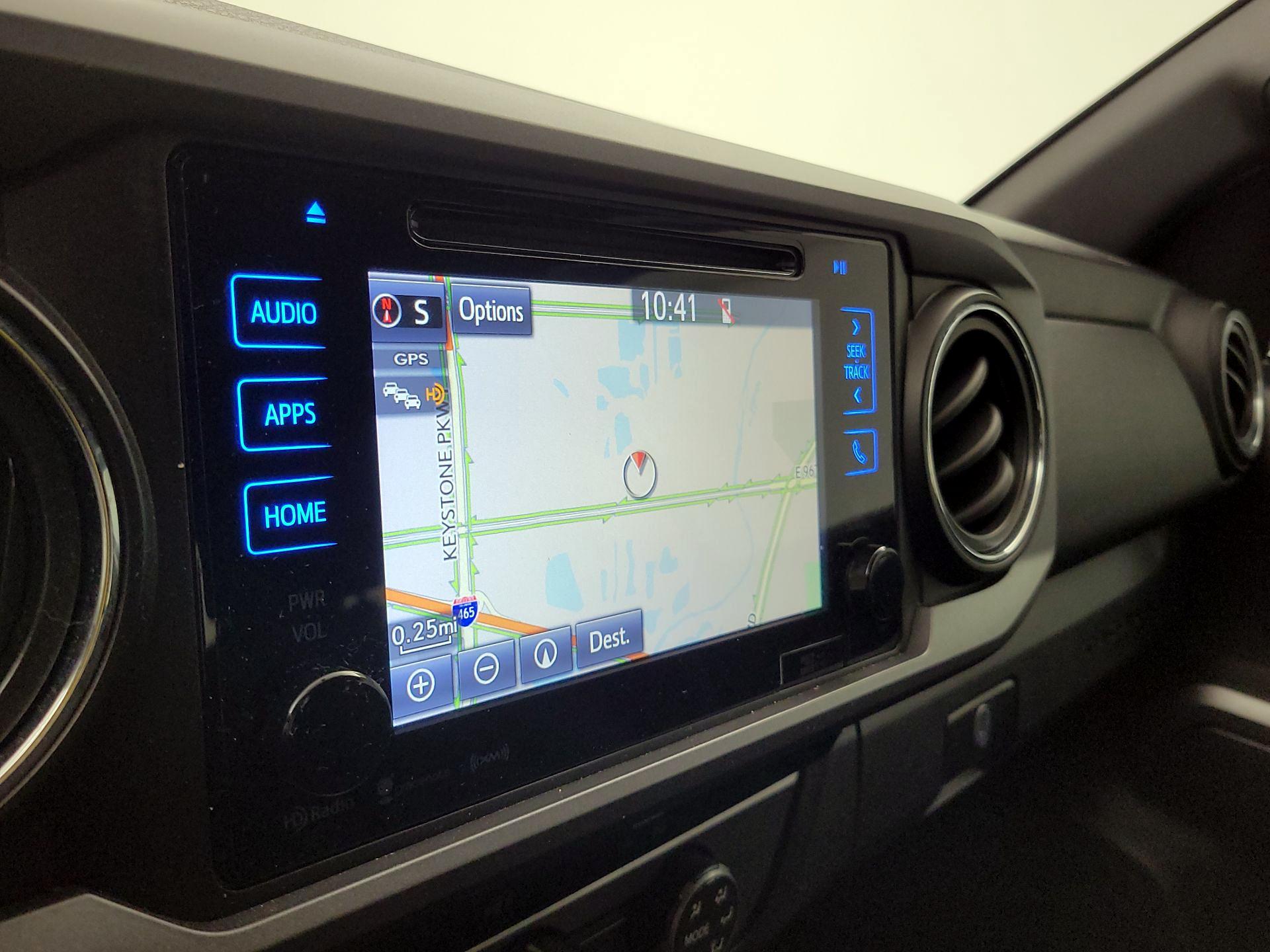 Thumbnail: 2016 Toyota Tacoma - 14