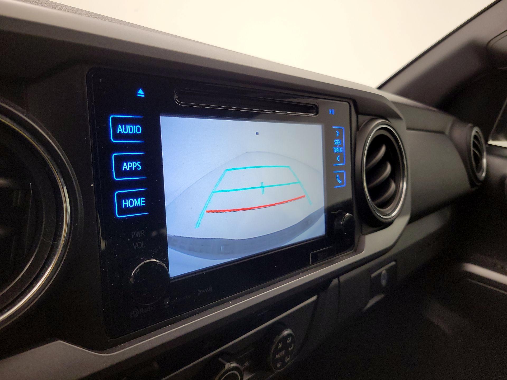 Thumbnail: 2016 Toyota Tacoma - 15