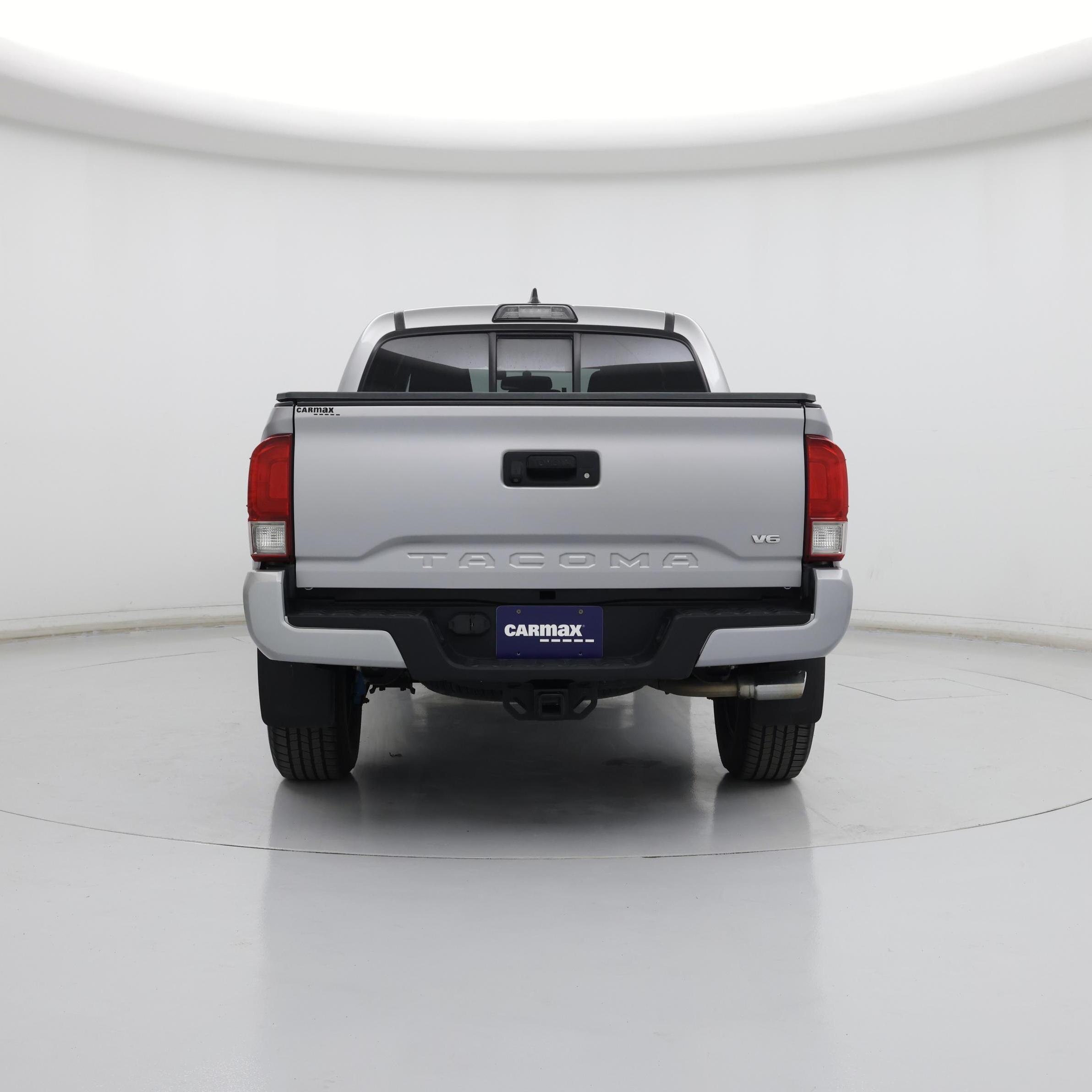 Thumbnail: 2016 Toyota Tacoma - 6