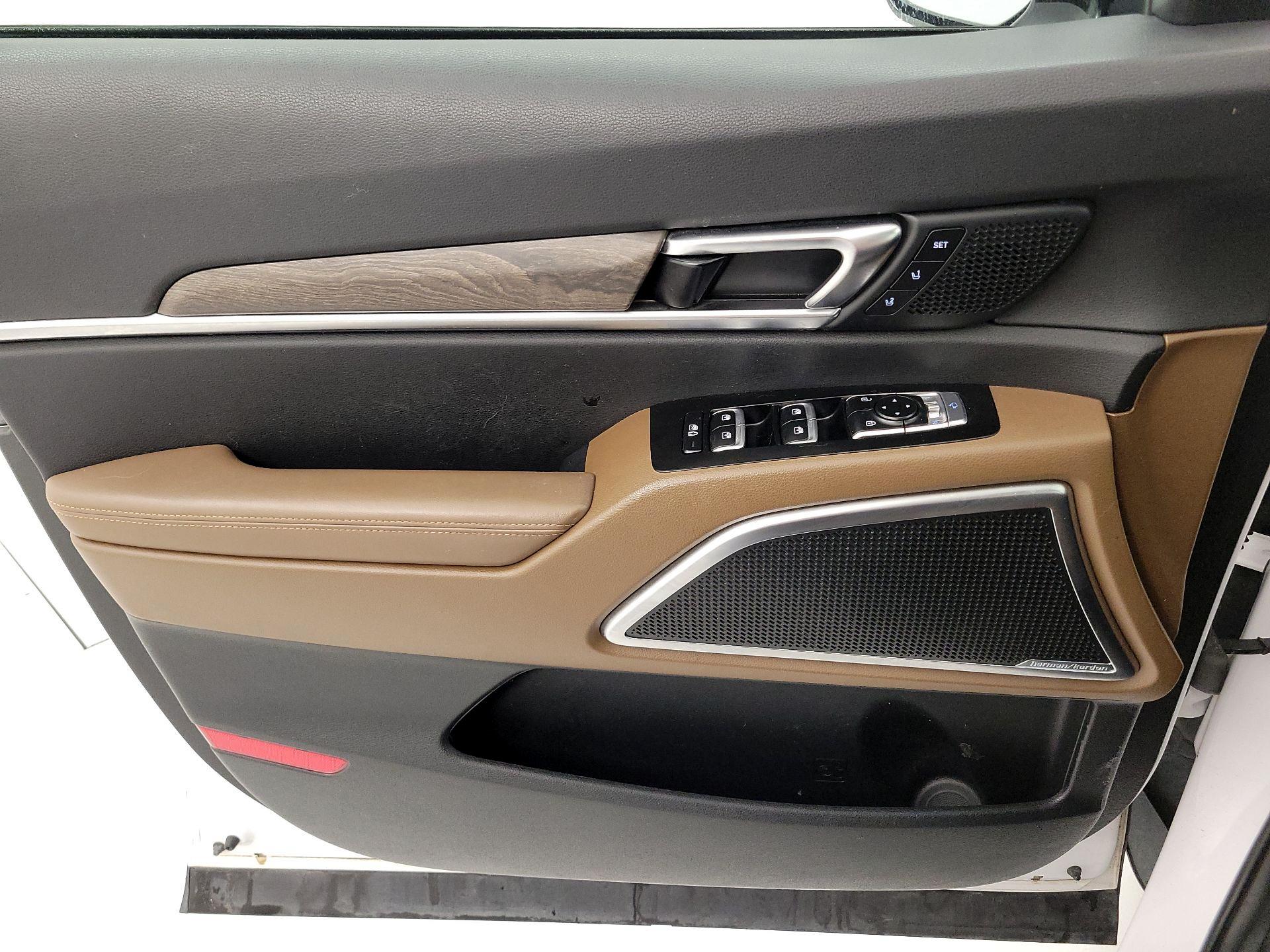 Thumbnail: 2021 Kia Telluride - 12