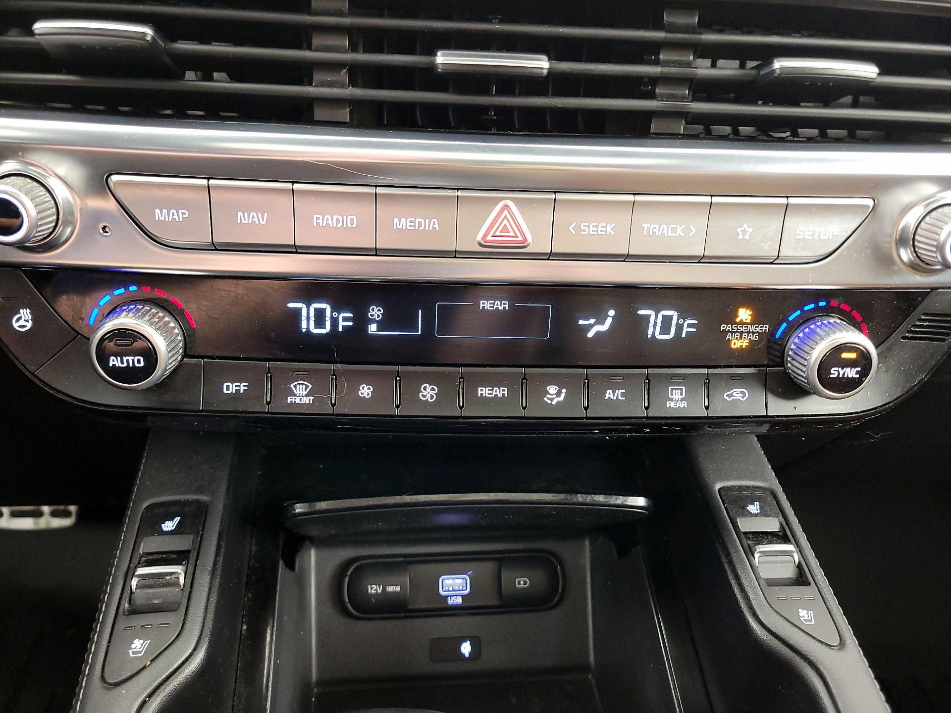 Thumbnail: 2021 Kia Telluride - 17