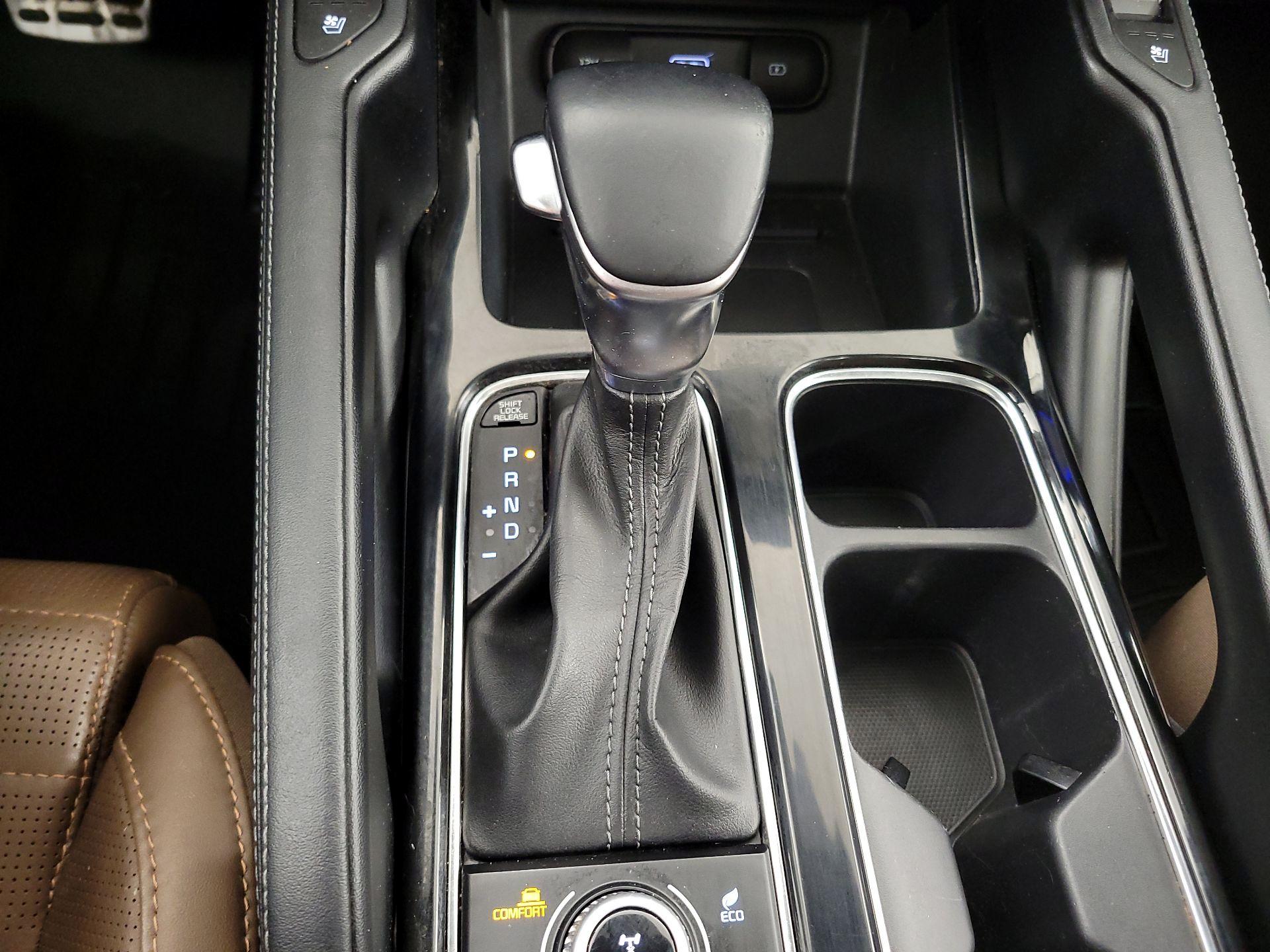 Thumbnail: 2021 Kia Telluride - 18