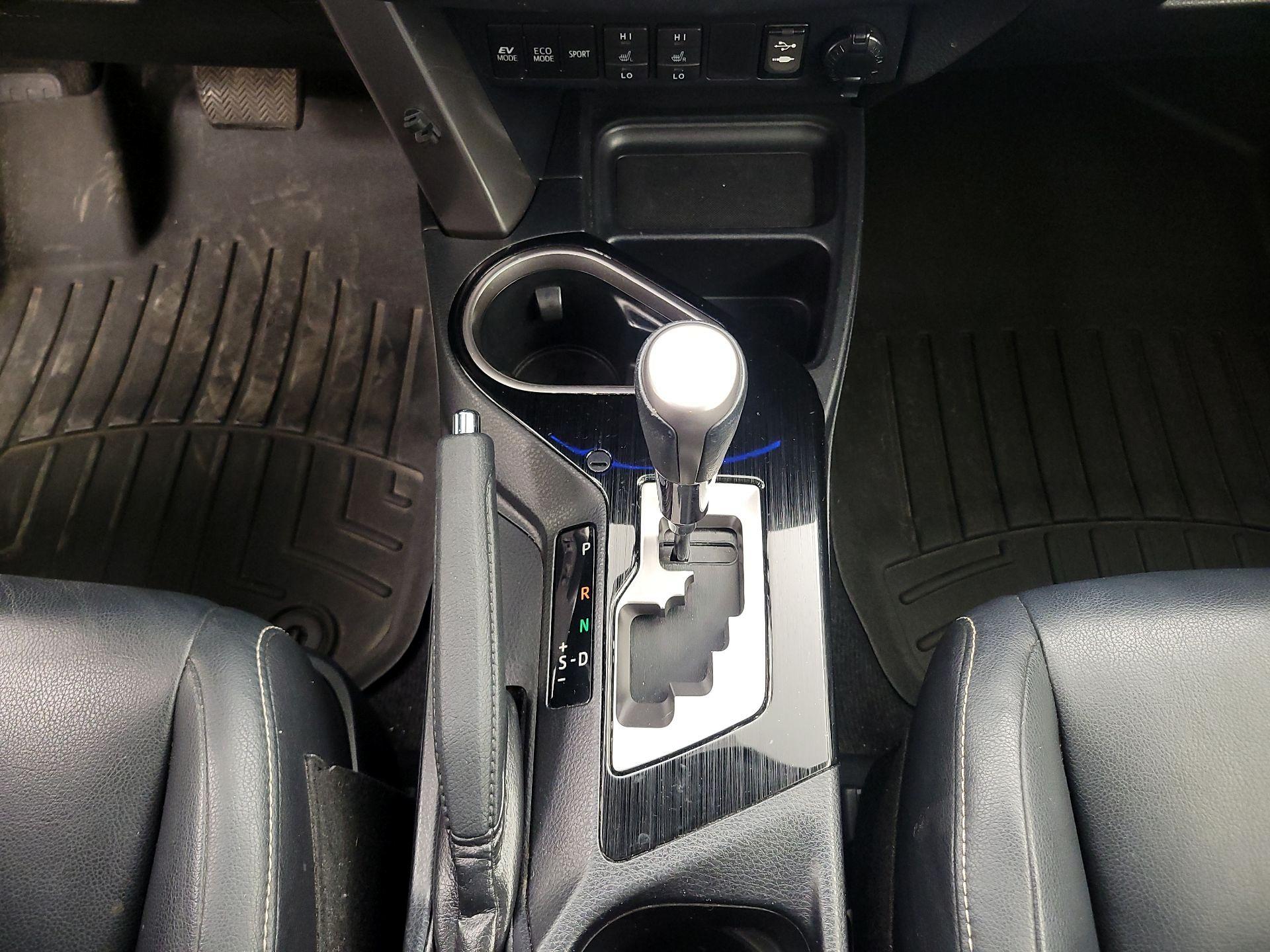 Thumbnail: 2016 Toyota RAV4 - 18