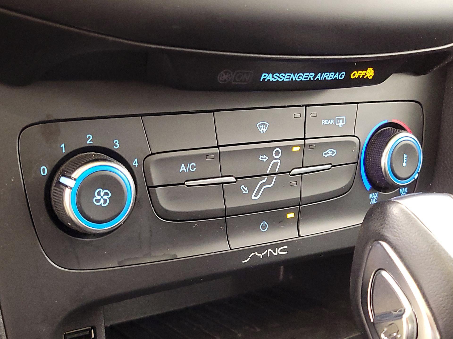 Thumbnail: 2016 Ford Focus - 16