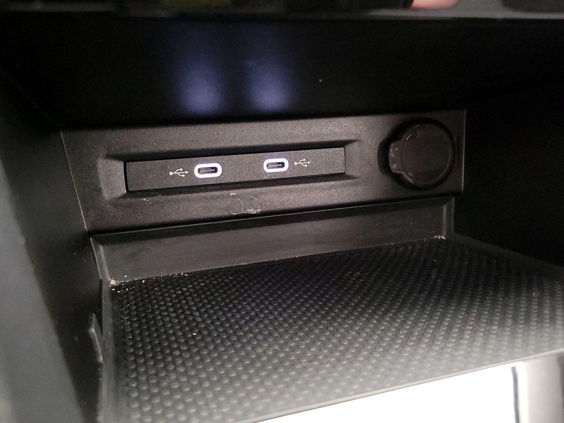 Thumbnail: 2024 Volkswagen Taos - 18