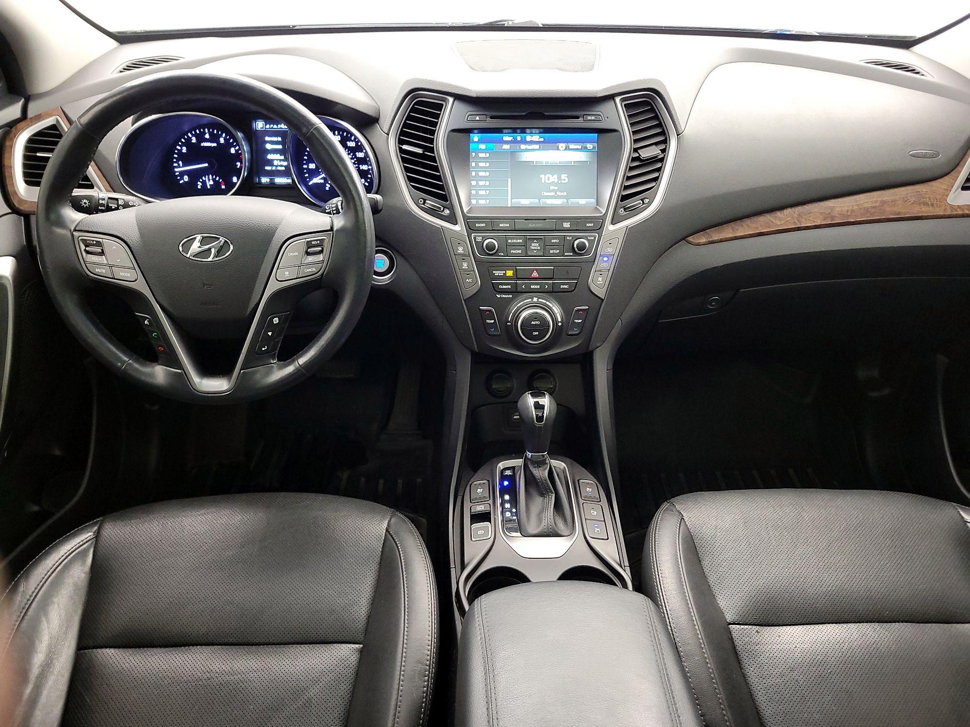 Thumbnail: 2017 Hyundai Santa Fe - 9