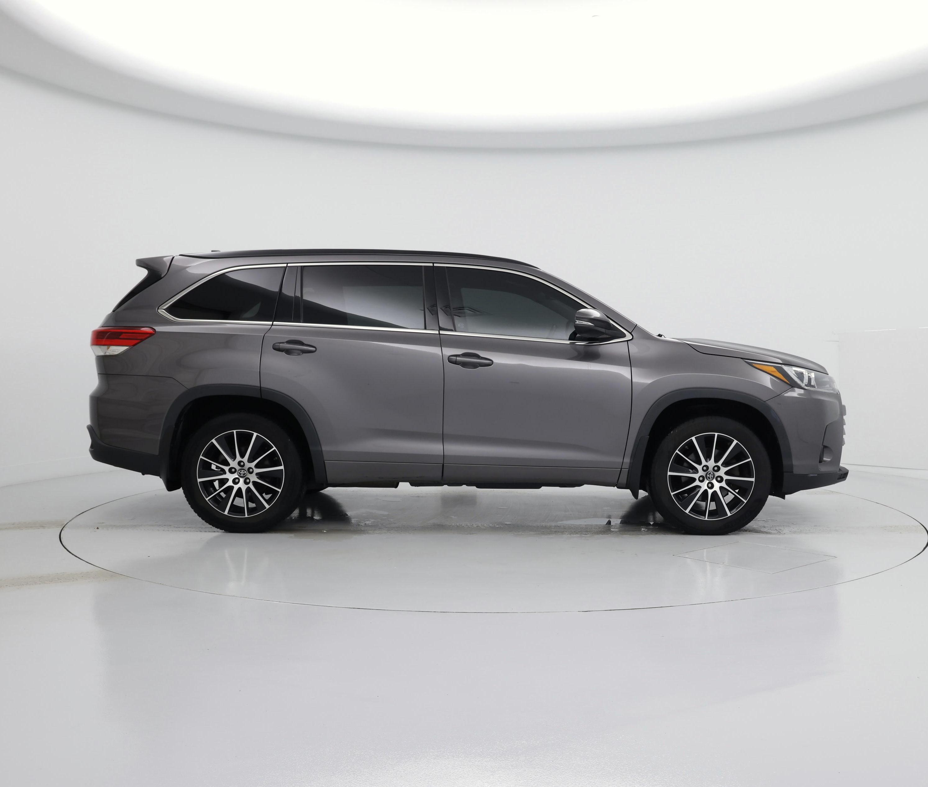 Thumbnail: 2018 Toyota Highlander - 7