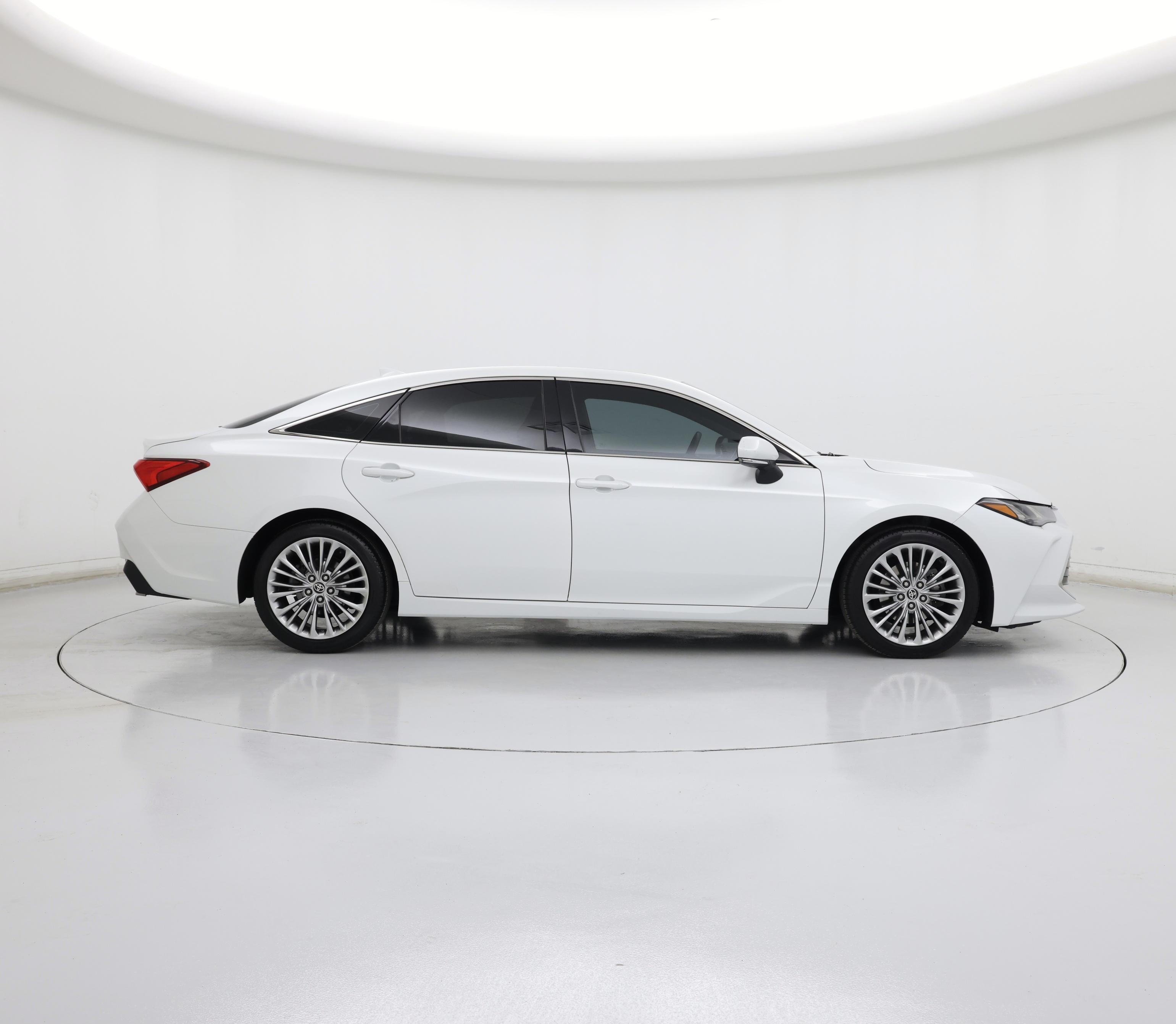 Thumbnail: 2022 Toyota Avalon - 7