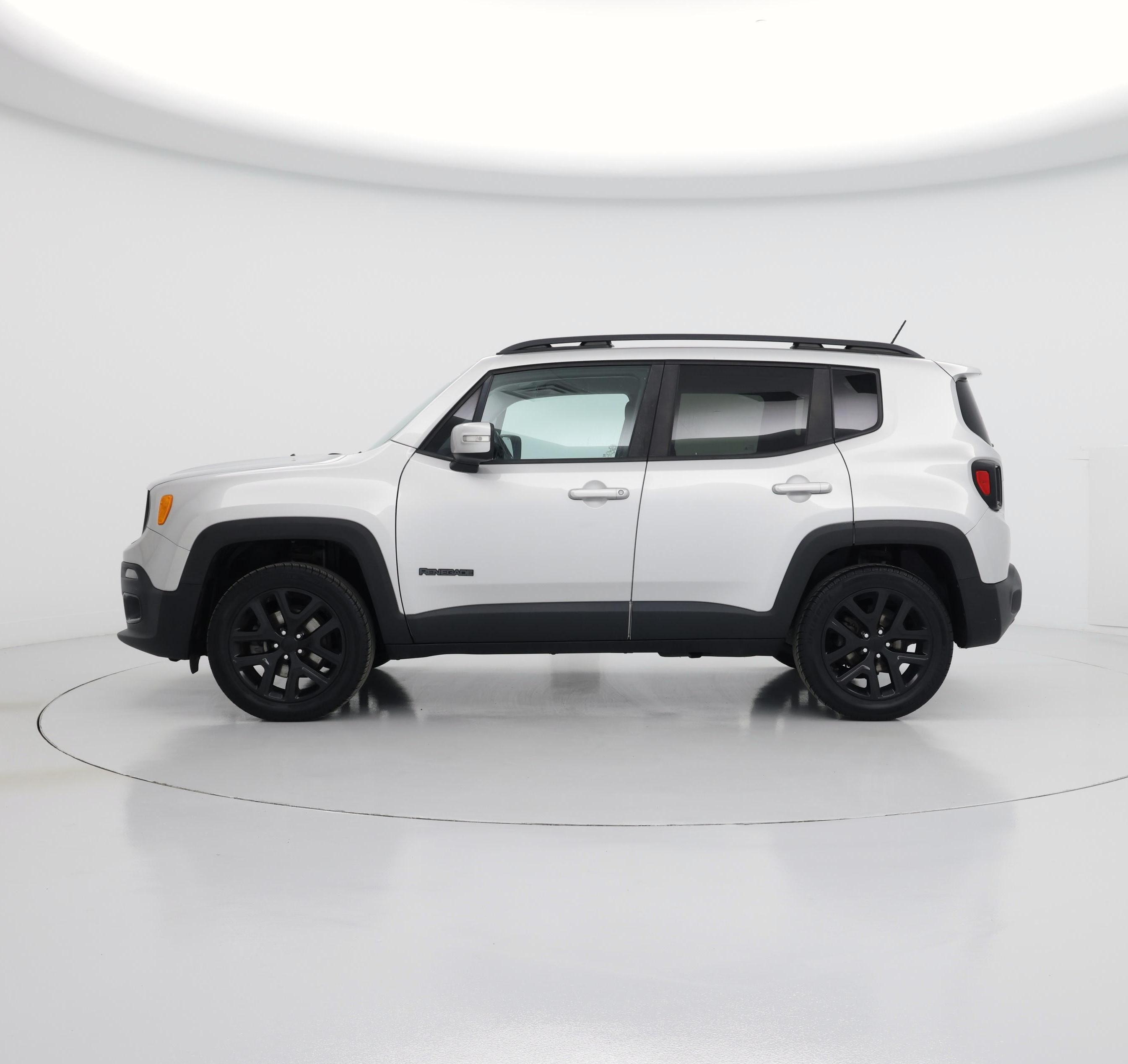 Thumbnail: 2017 Jeep Renegade - 3