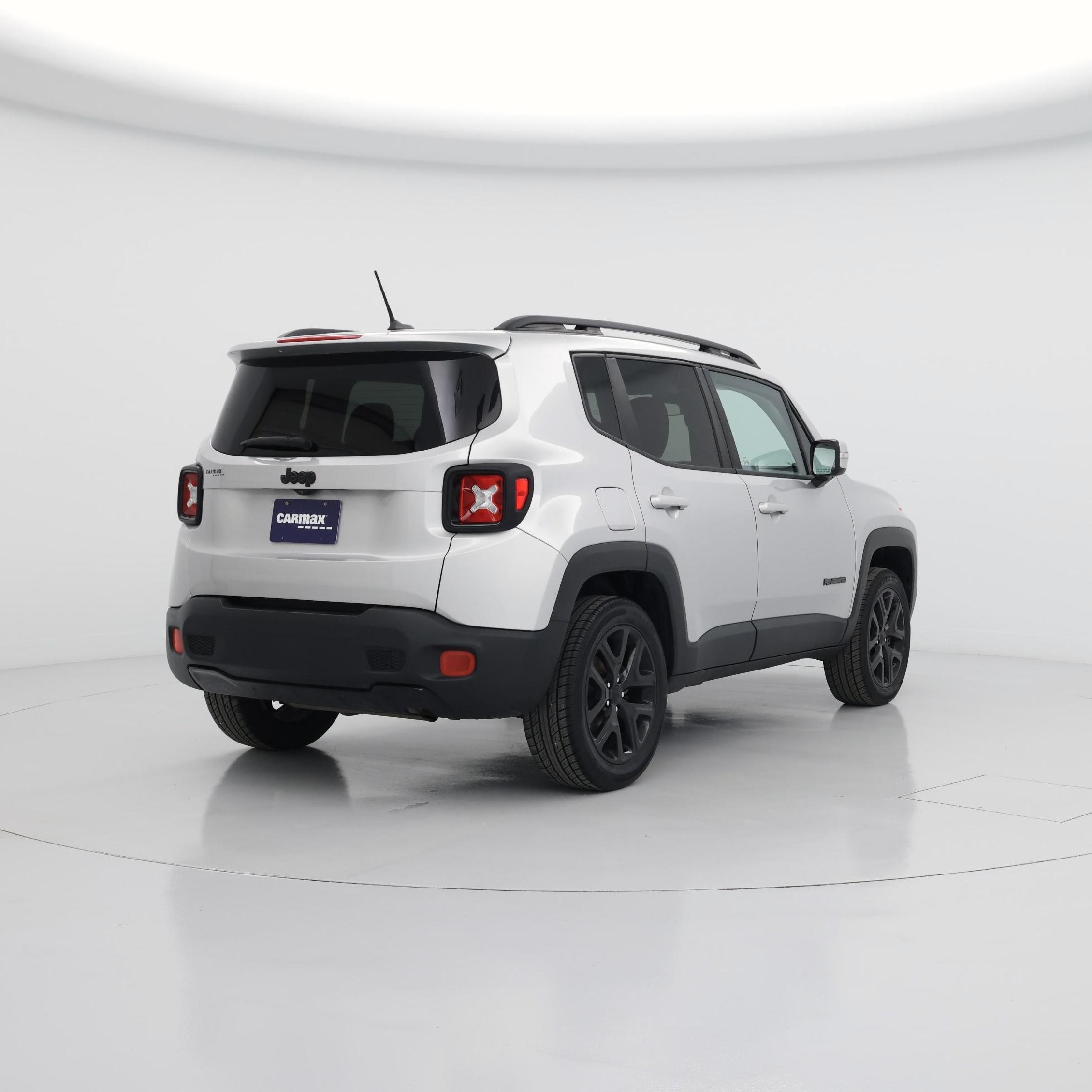 Thumbnail: 2017 Jeep Renegade - 8