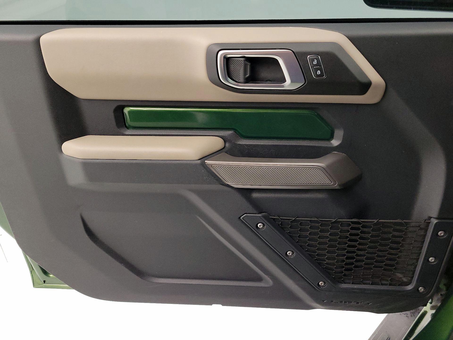 Thumbnail: 2022 Ford Bronco - 12