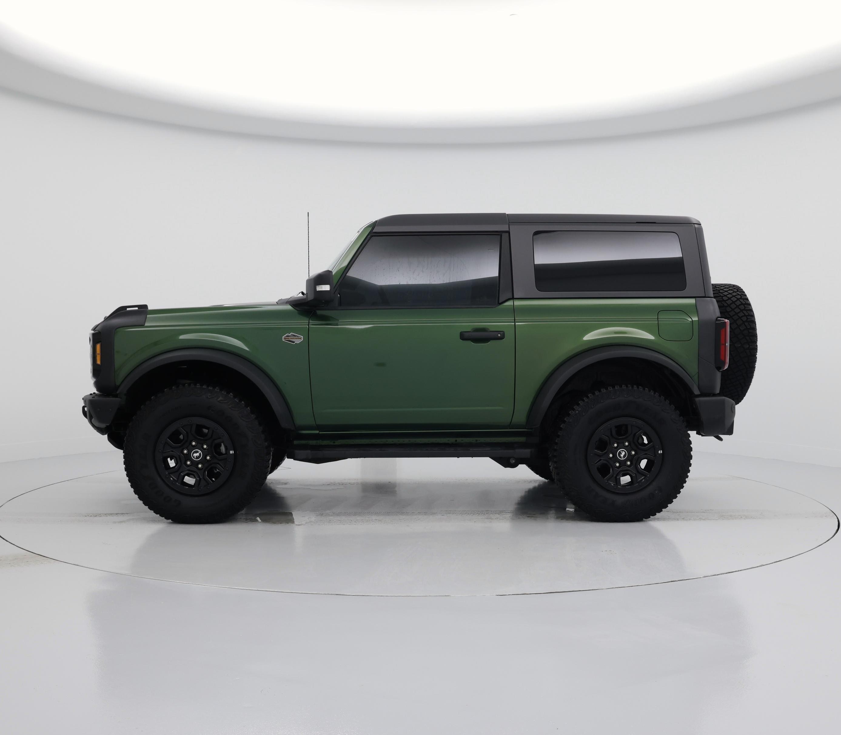 Thumbnail: 2022 Ford Bronco - 3