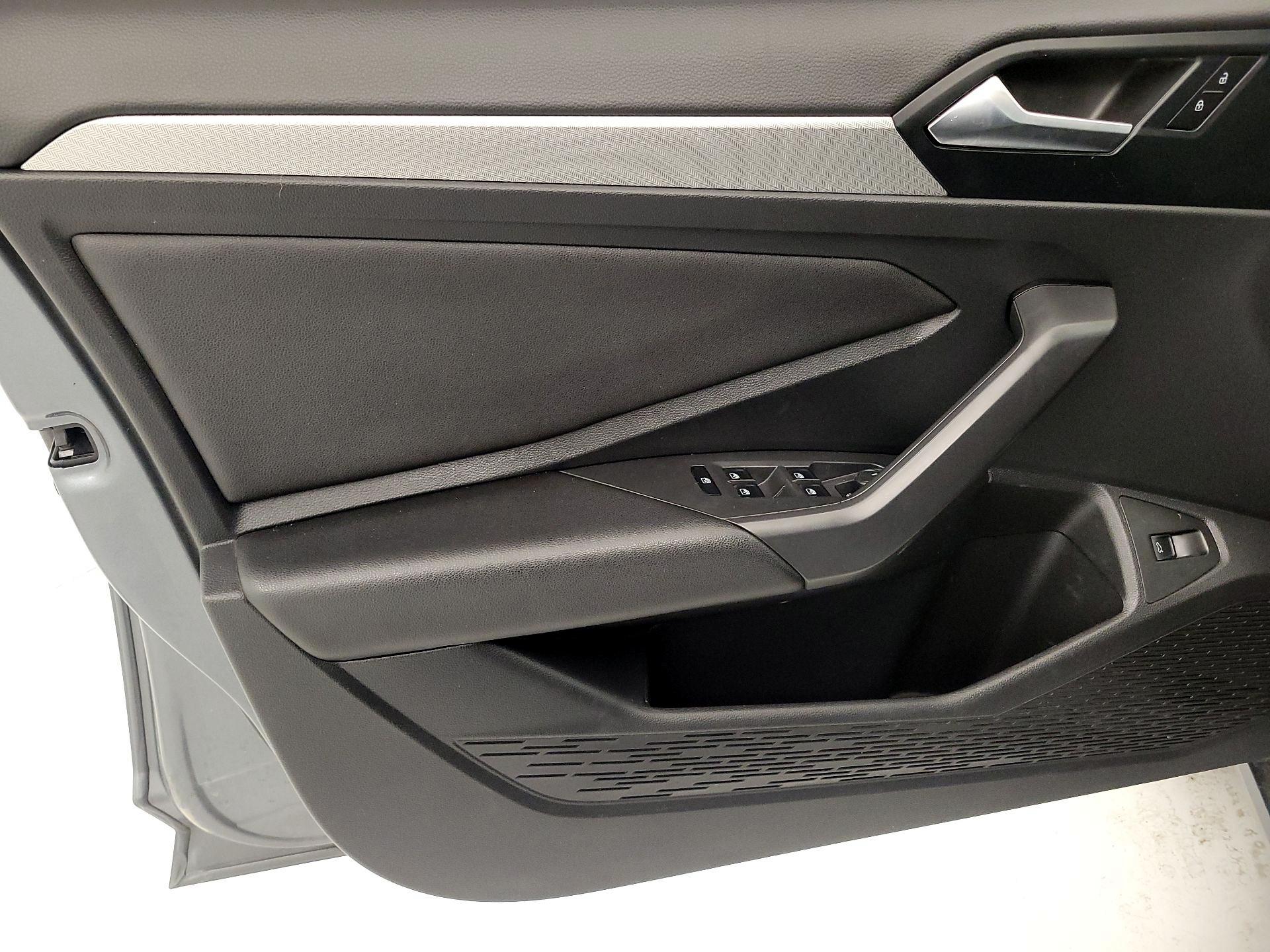 Thumbnail: 2020 Volkswagen Jetta - 12