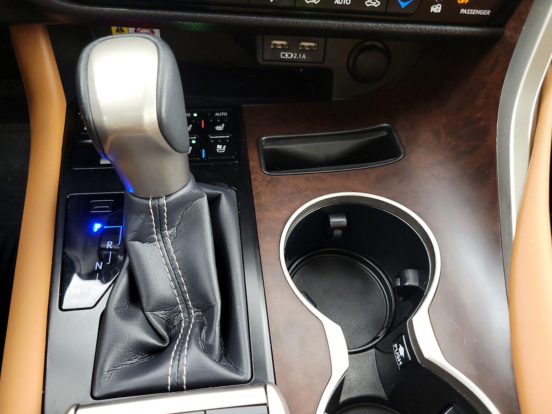 Thumbnail: 2022 Lexus RX - 18