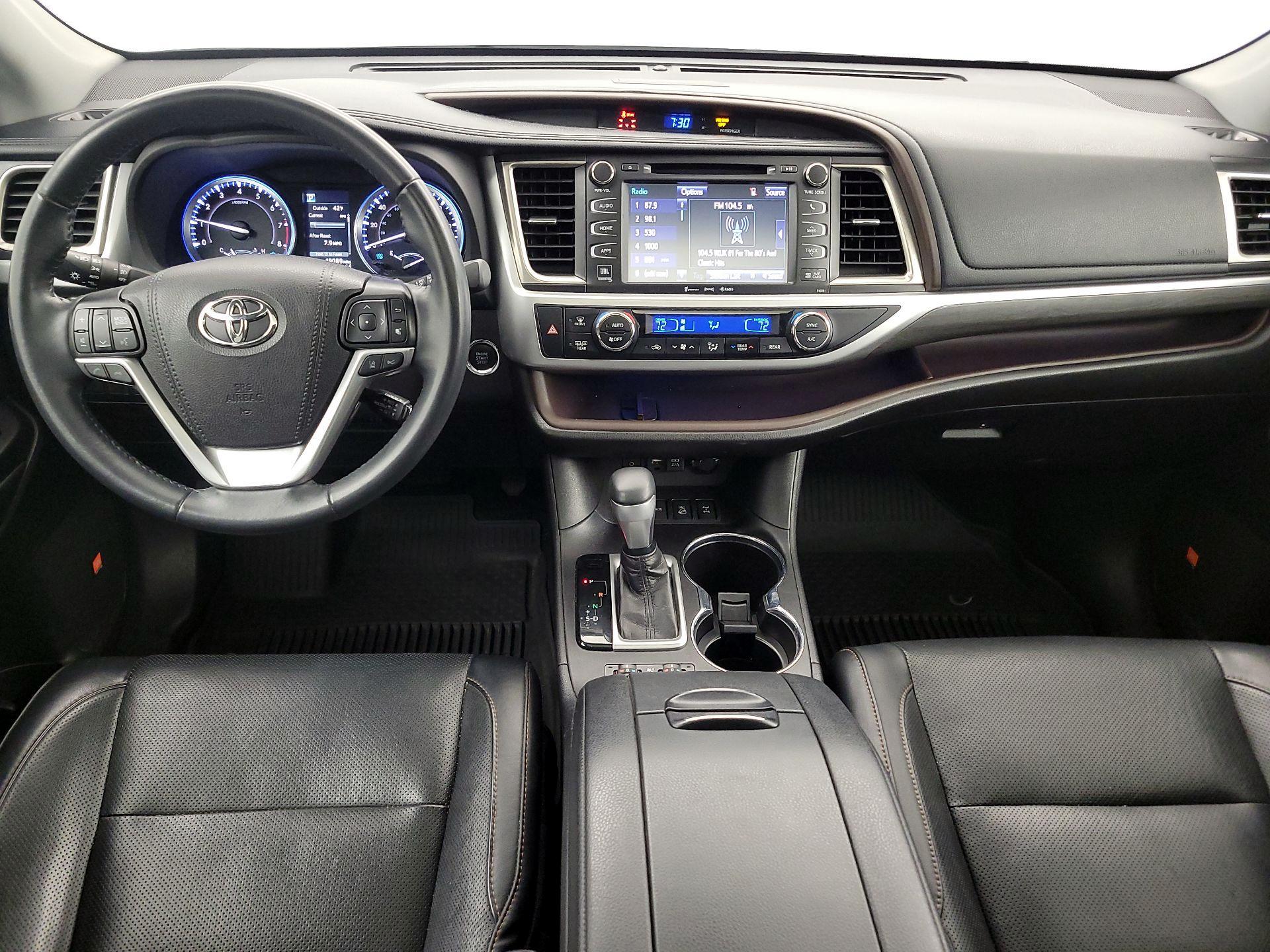 Thumbnail: 2019 Toyota Highlander - 9