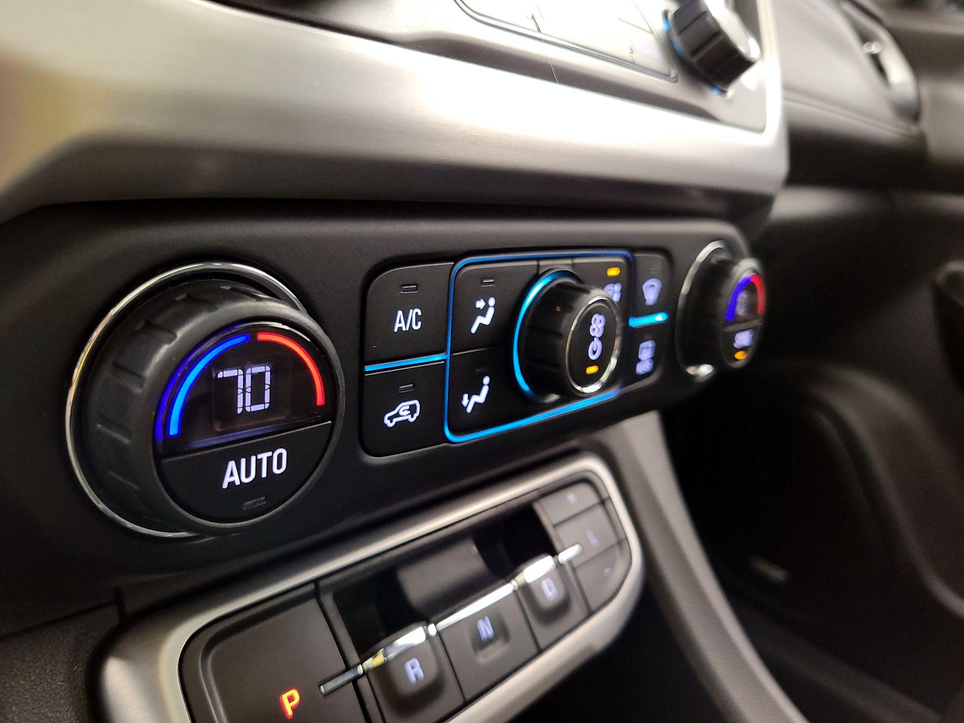 Thumbnail: 2021 GMC Acadia - 17