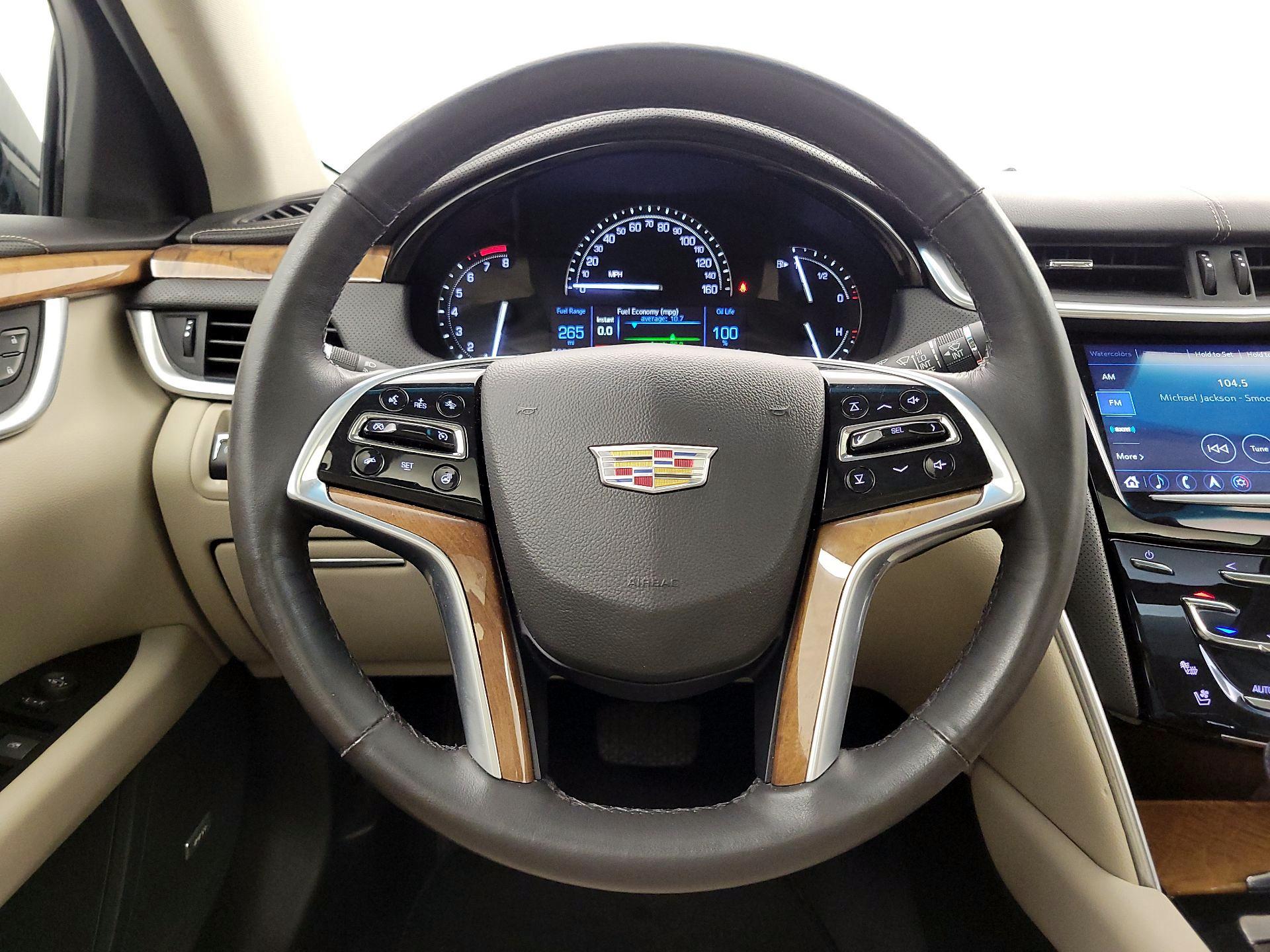 Thumbnail: 2018 Cadillac XTS - 10