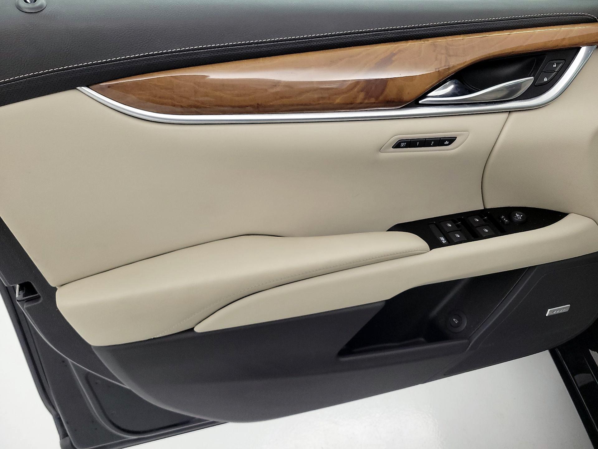 Thumbnail: 2018 Cadillac XTS - 12