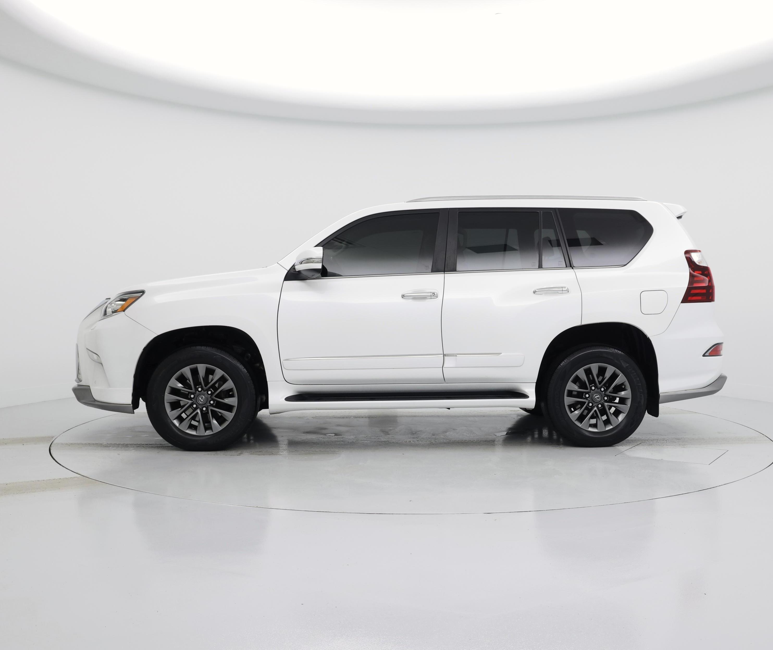 Thumbnail: 2019 Lexus GX - 3