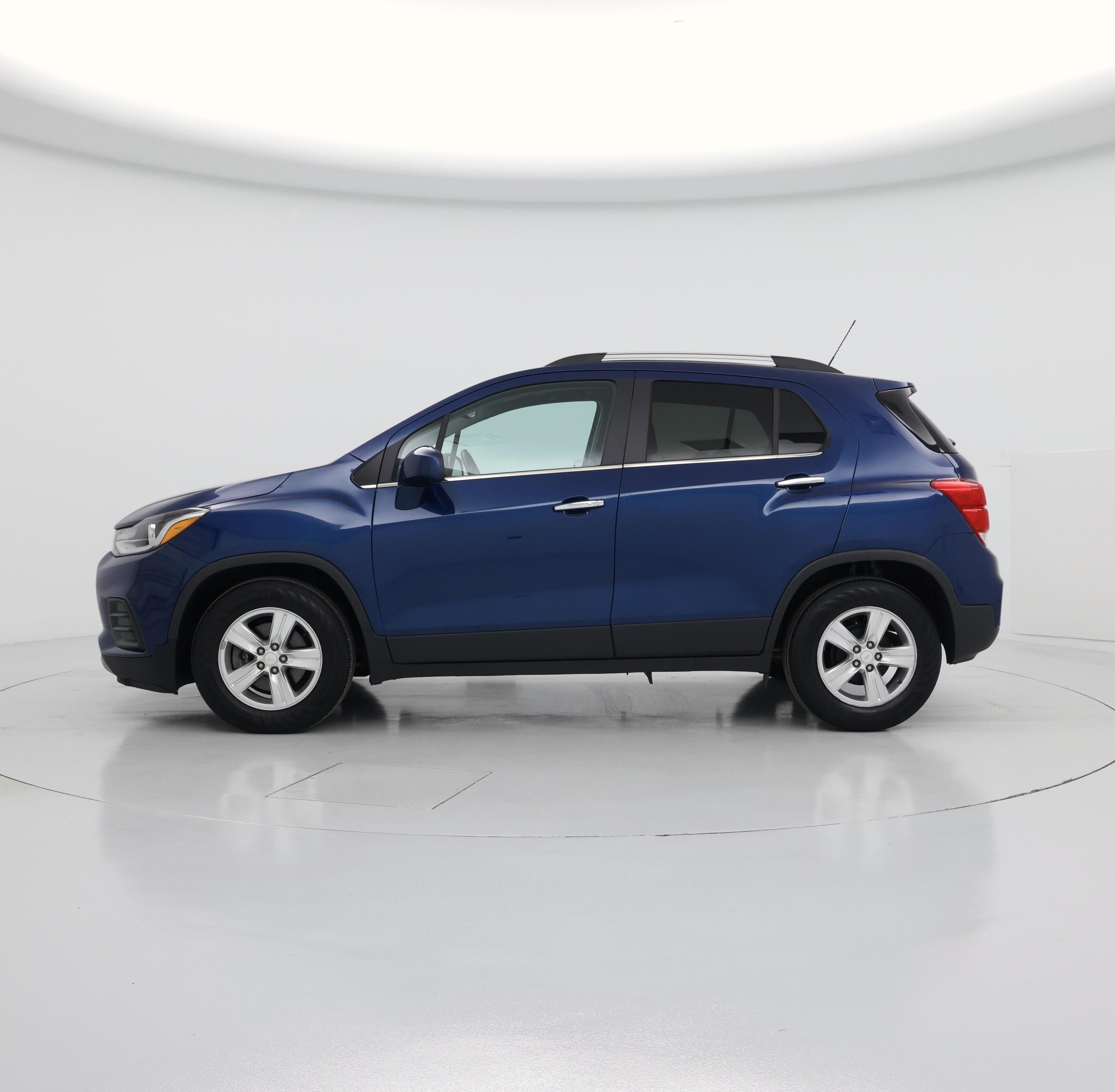 Thumbnail: 2019 Chevrolet Trax - 3
