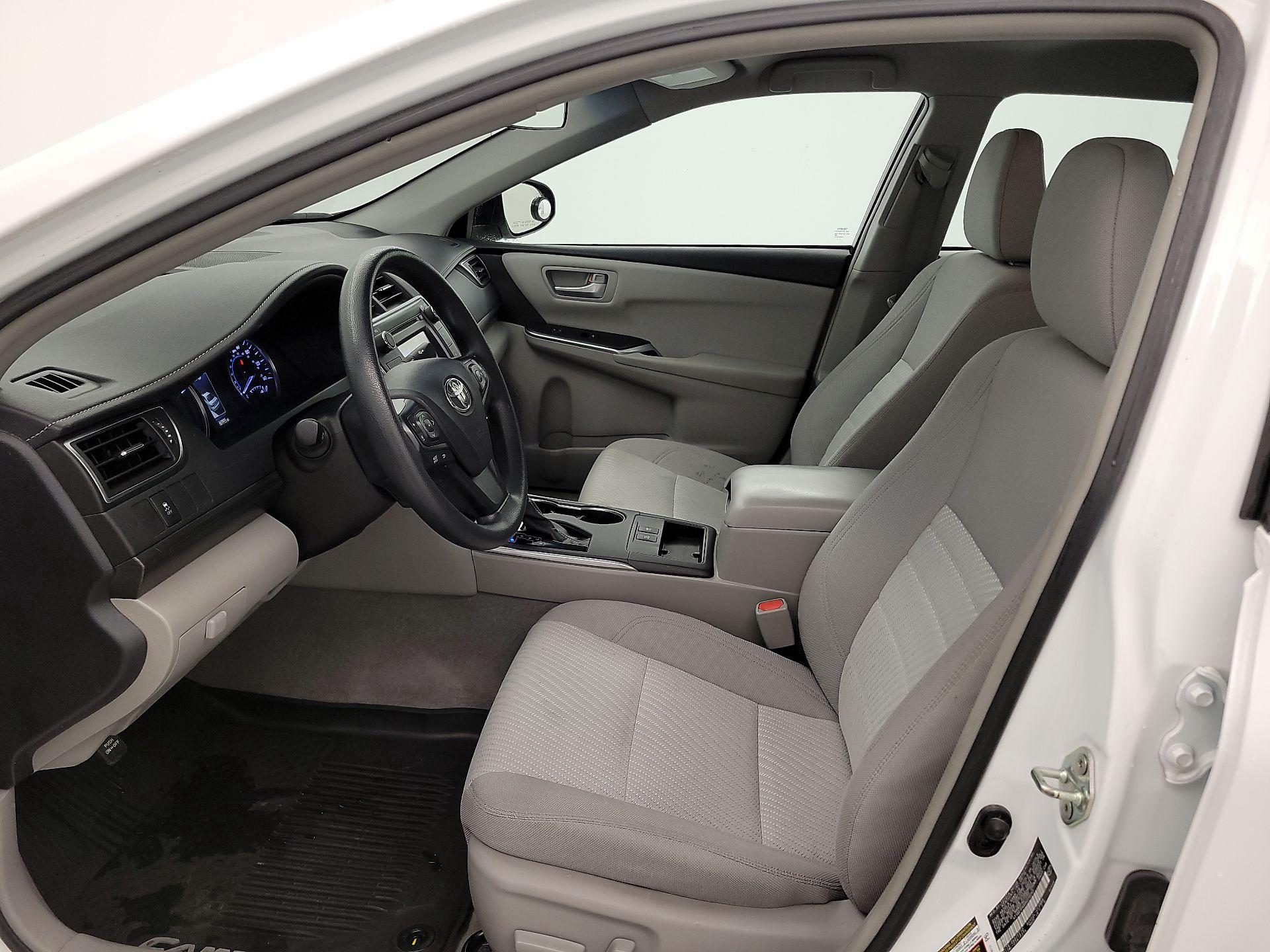 Thumbnail: 2017 Toyota Camry - 11