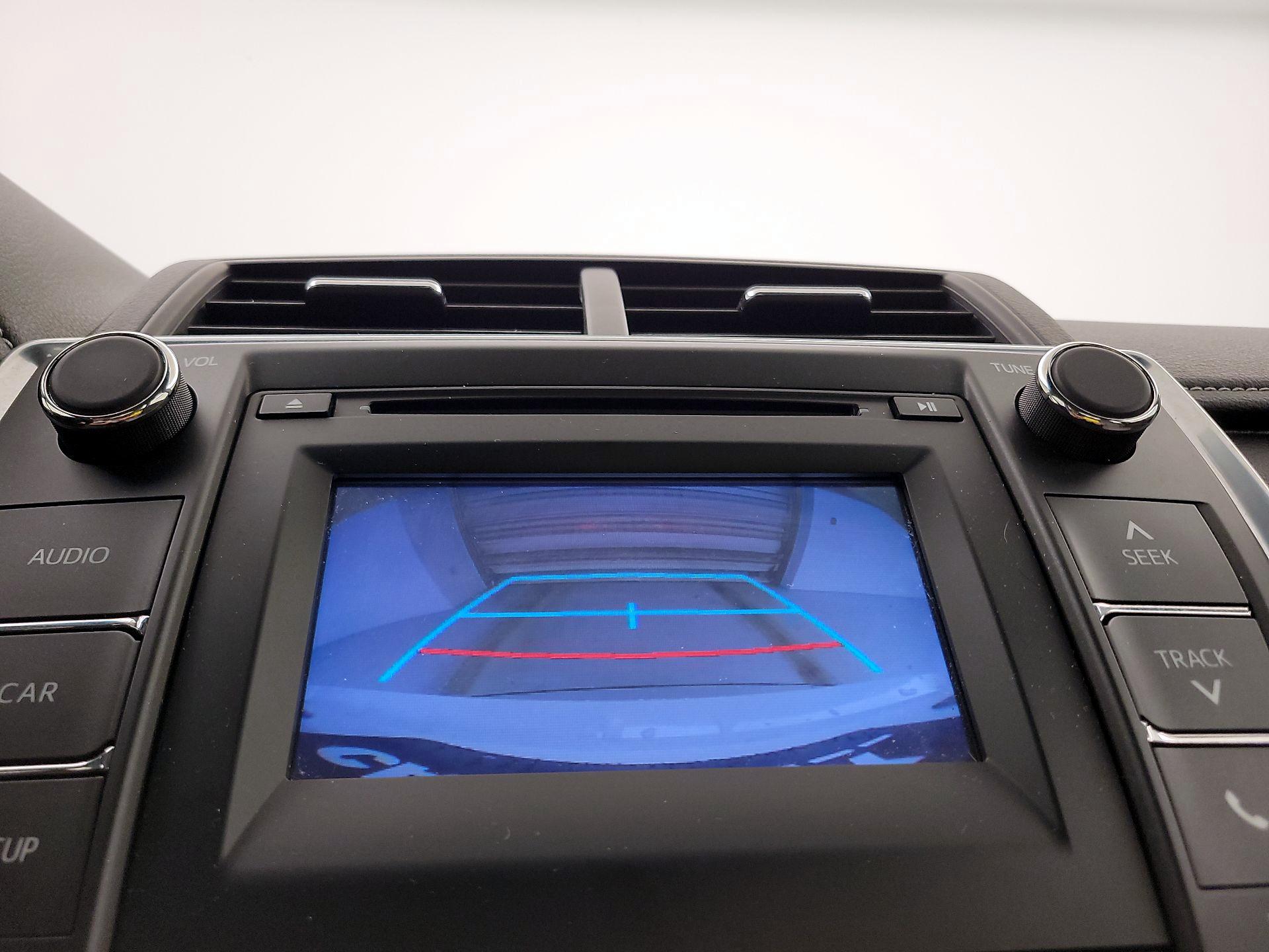 Thumbnail: 2017 Toyota Camry - 14