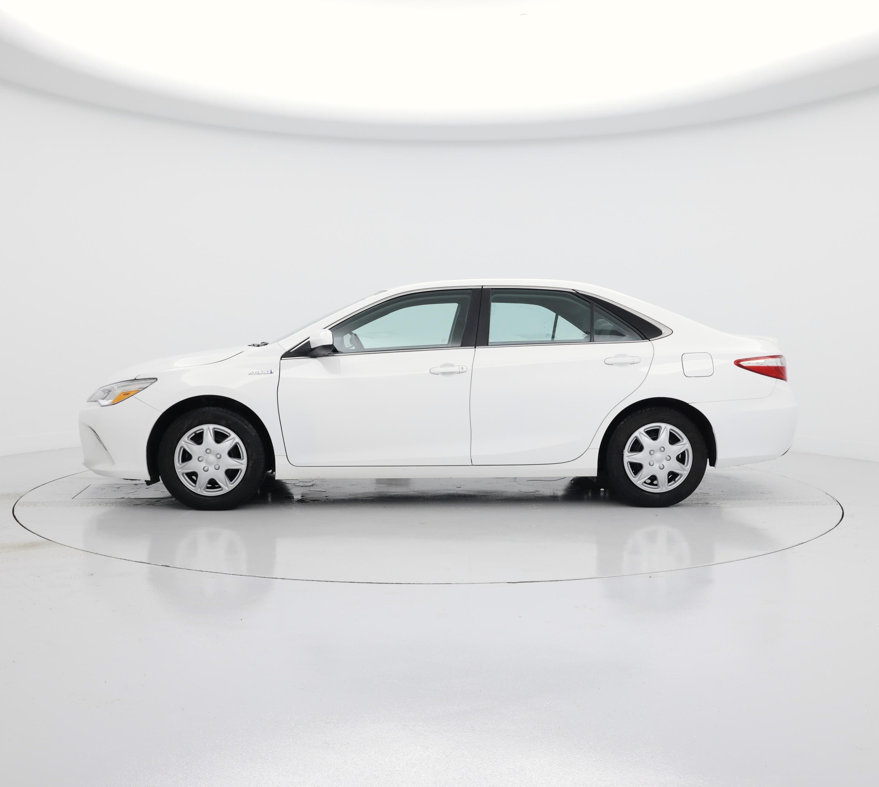 Thumbnail: 2017 Toyota Camry - 3