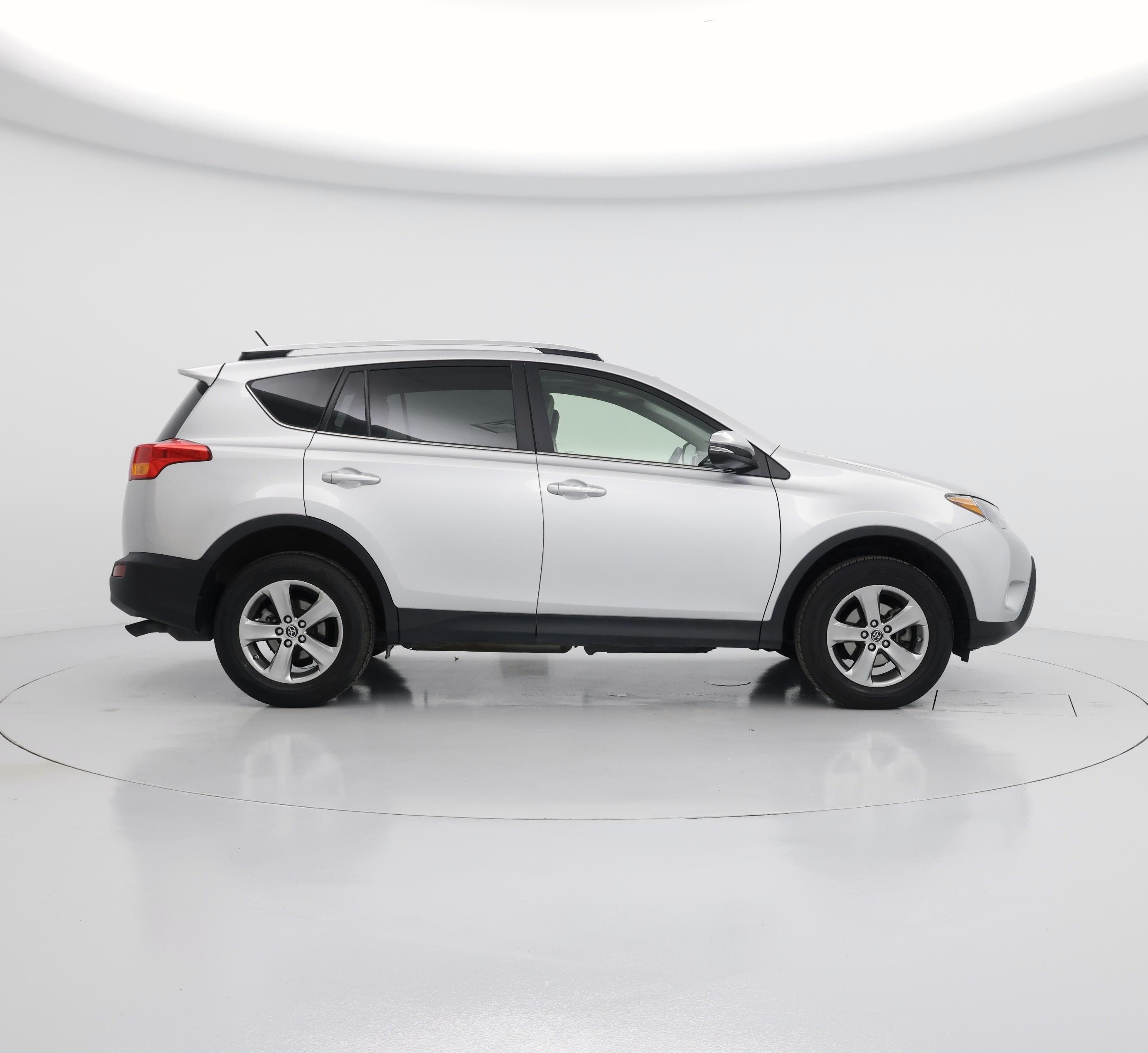 Thumbnail: 2015 Toyota RAV4 - 7