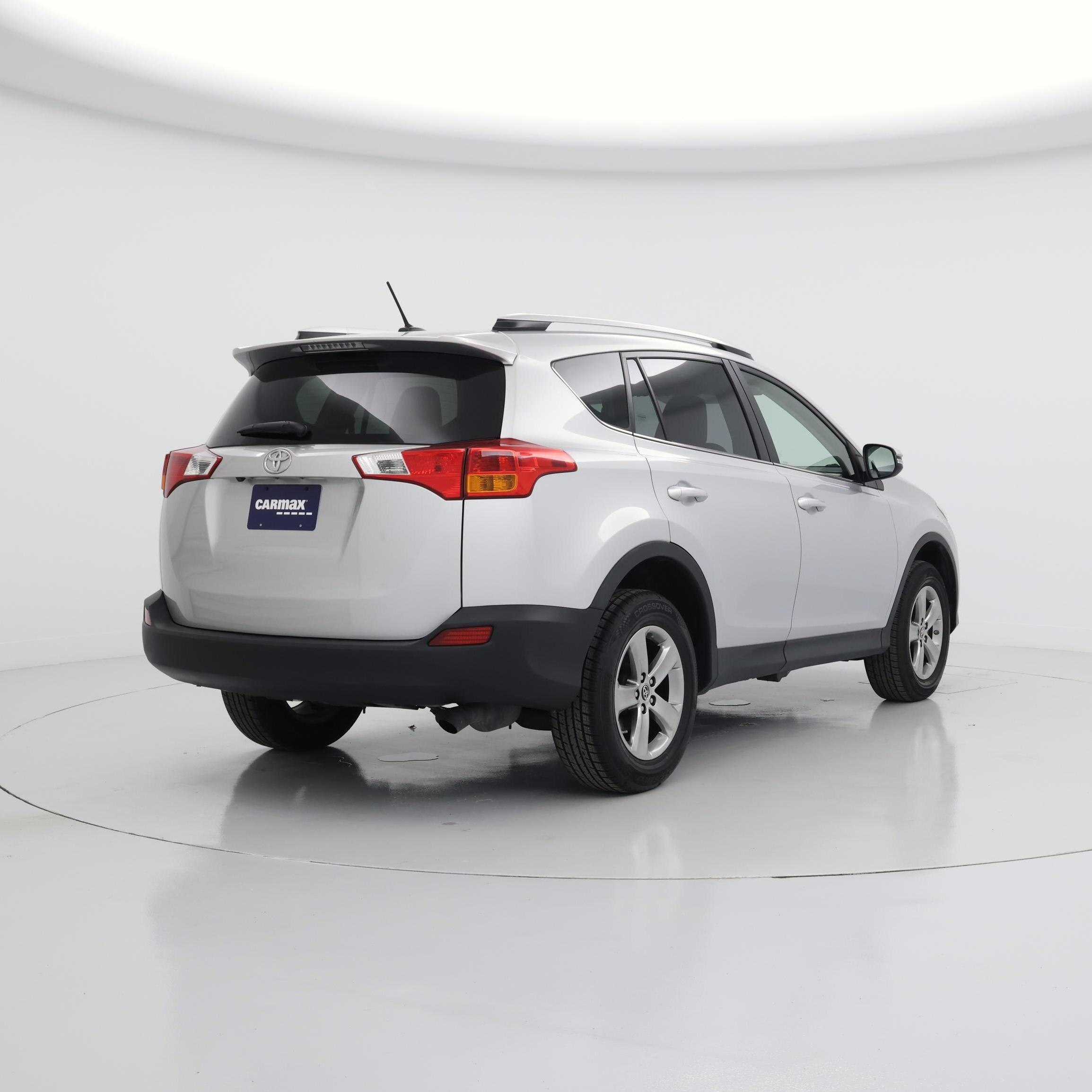 Thumbnail: 2015 Toyota RAV4 - 8
