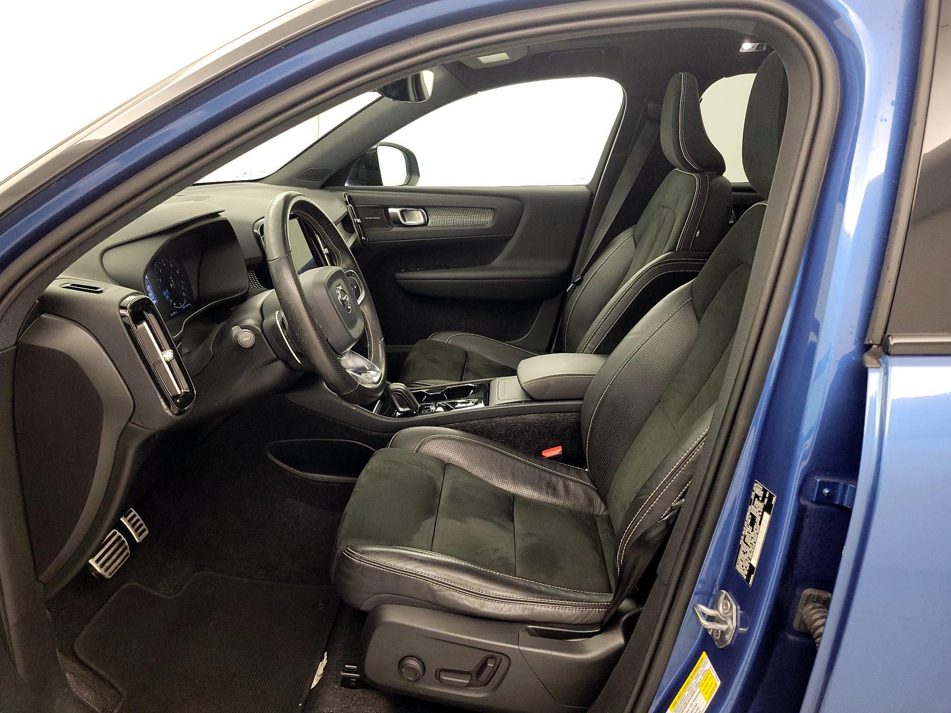 Thumbnail: 2019 Volvo XC40 - 11