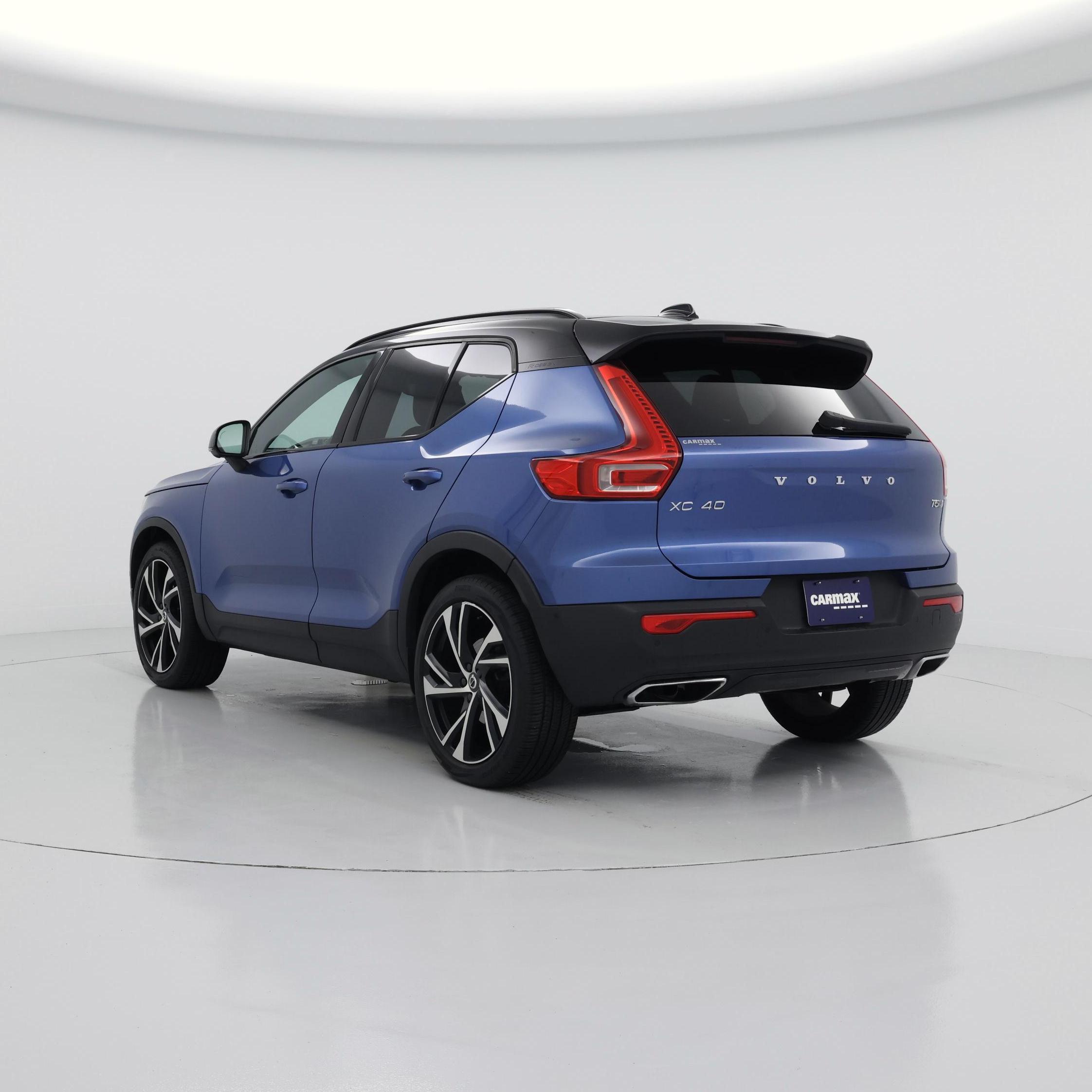 Thumbnail: 2019 Volvo XC40 - 2