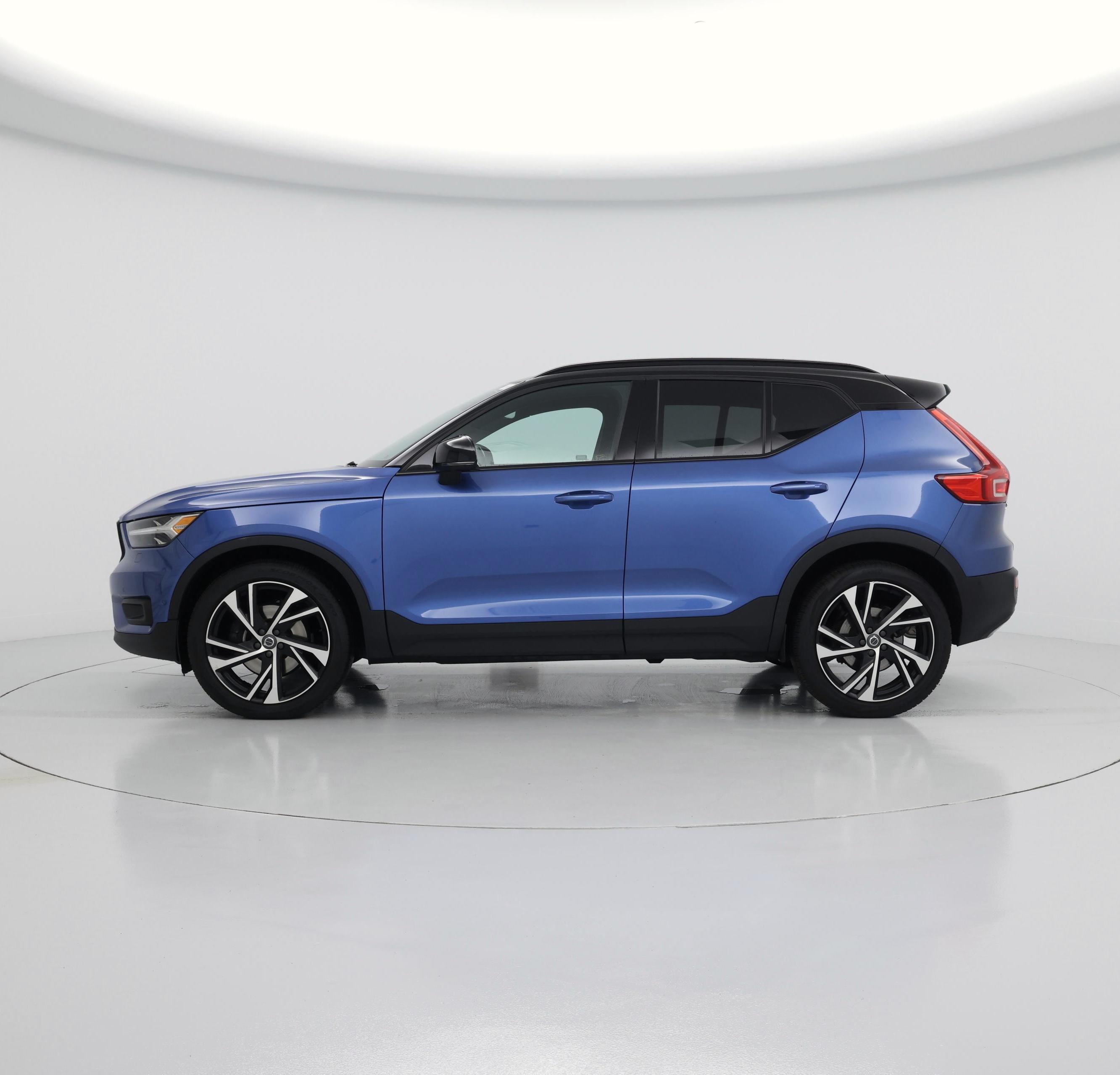 Thumbnail: 2019 Volvo XC40 - 3