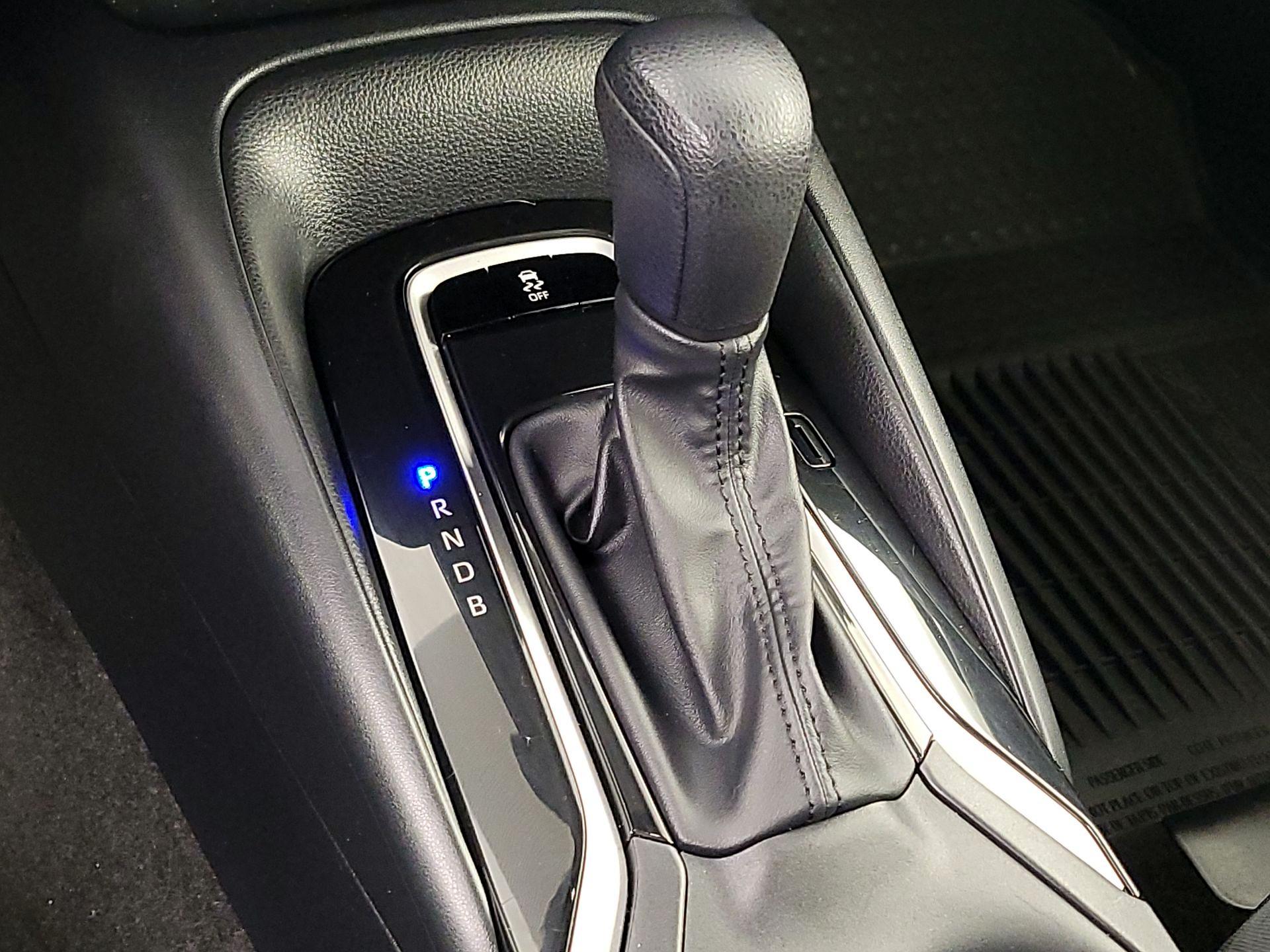 Thumbnail: 2023 Toyota Corolla - 17