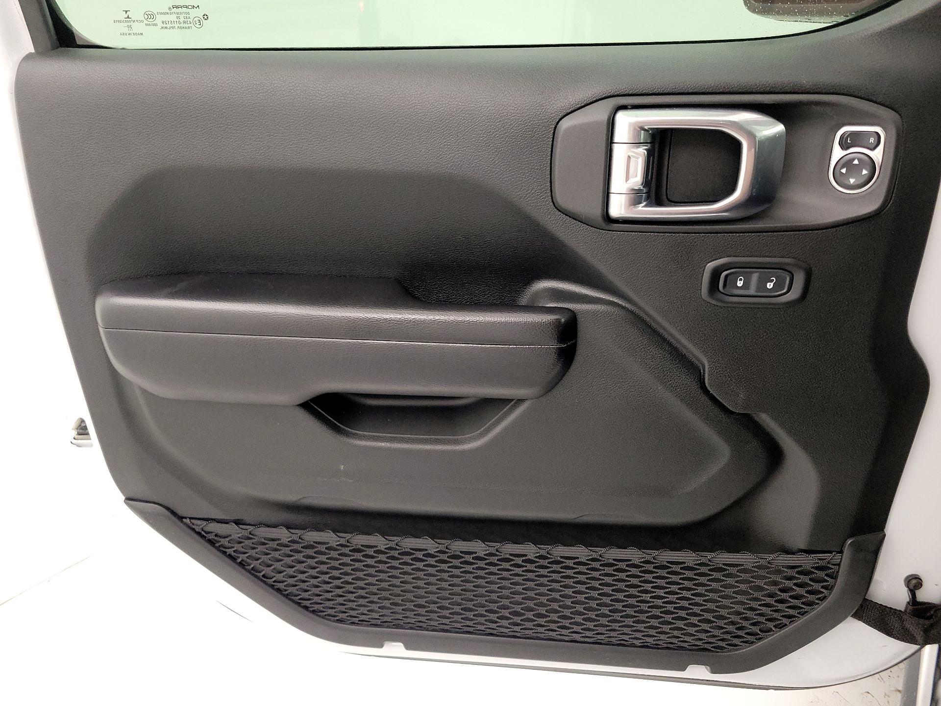 Thumbnail: 2021 Jeep Wrangler - 12