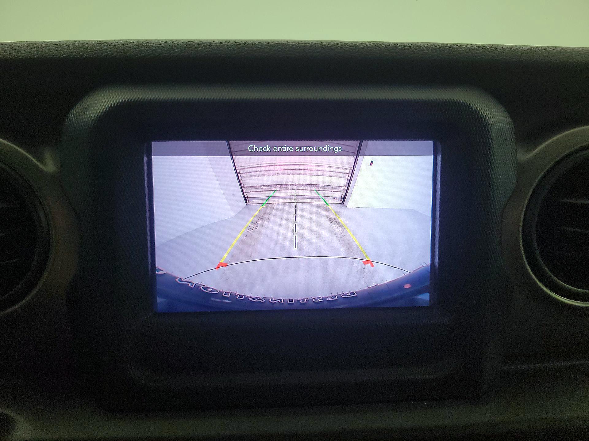 Thumbnail: 2021 Jeep Wrangler - 14