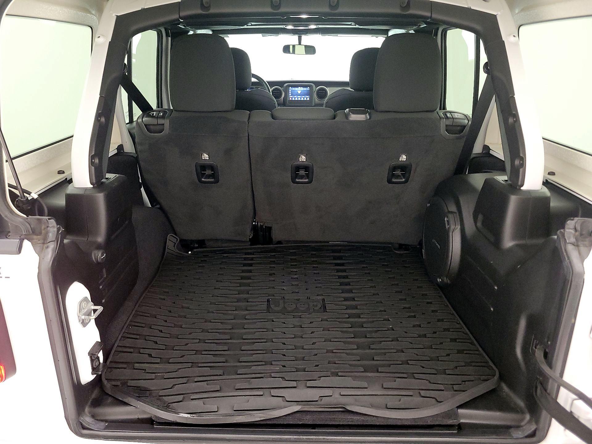 Thumbnail: 2021 Jeep Wrangler - 20