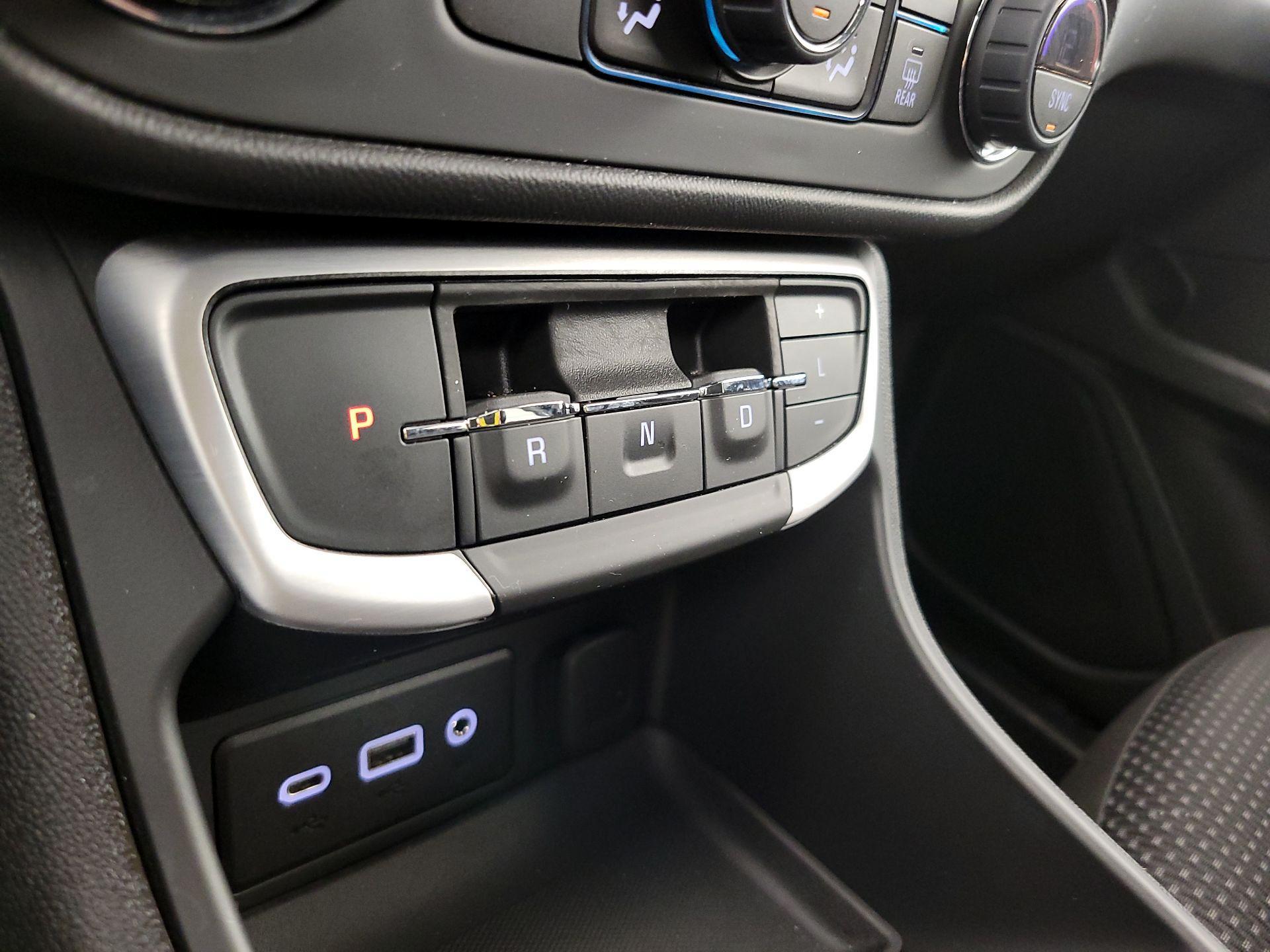 Thumbnail: 2022 GMC Terrain - 17