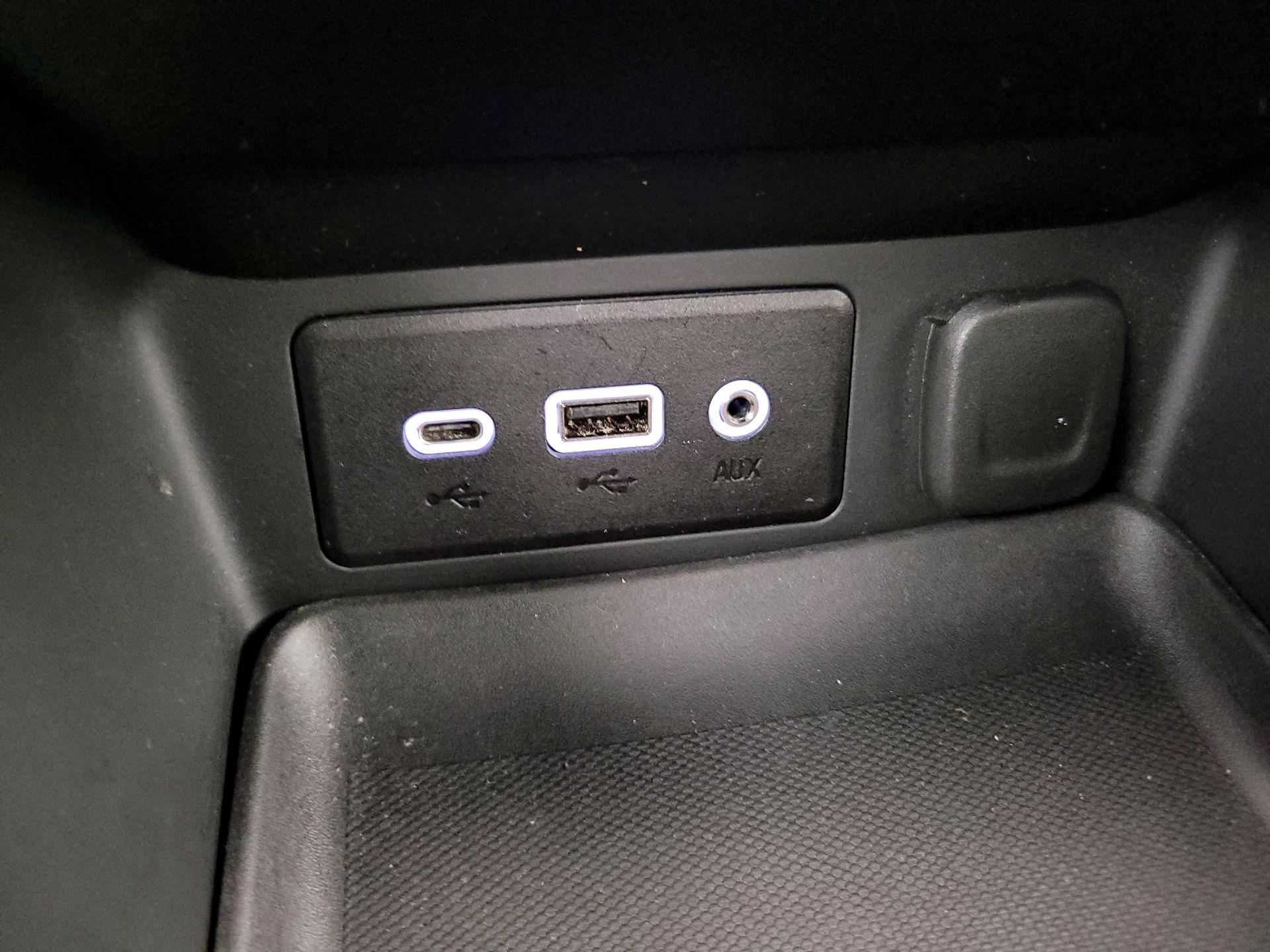 Thumbnail: 2022 GMC Terrain - 18