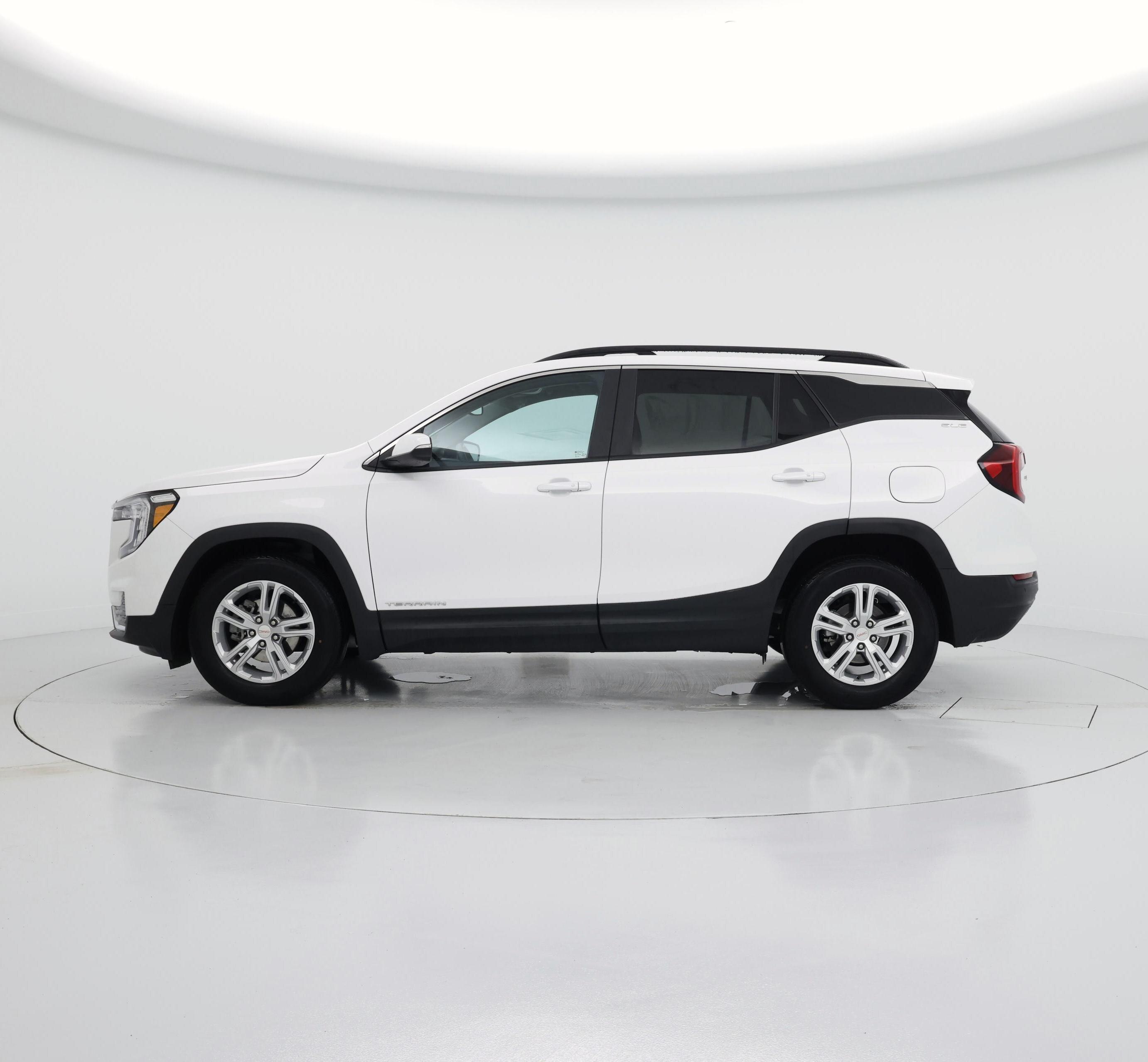 Thumbnail: 2022 GMC Terrain - 3