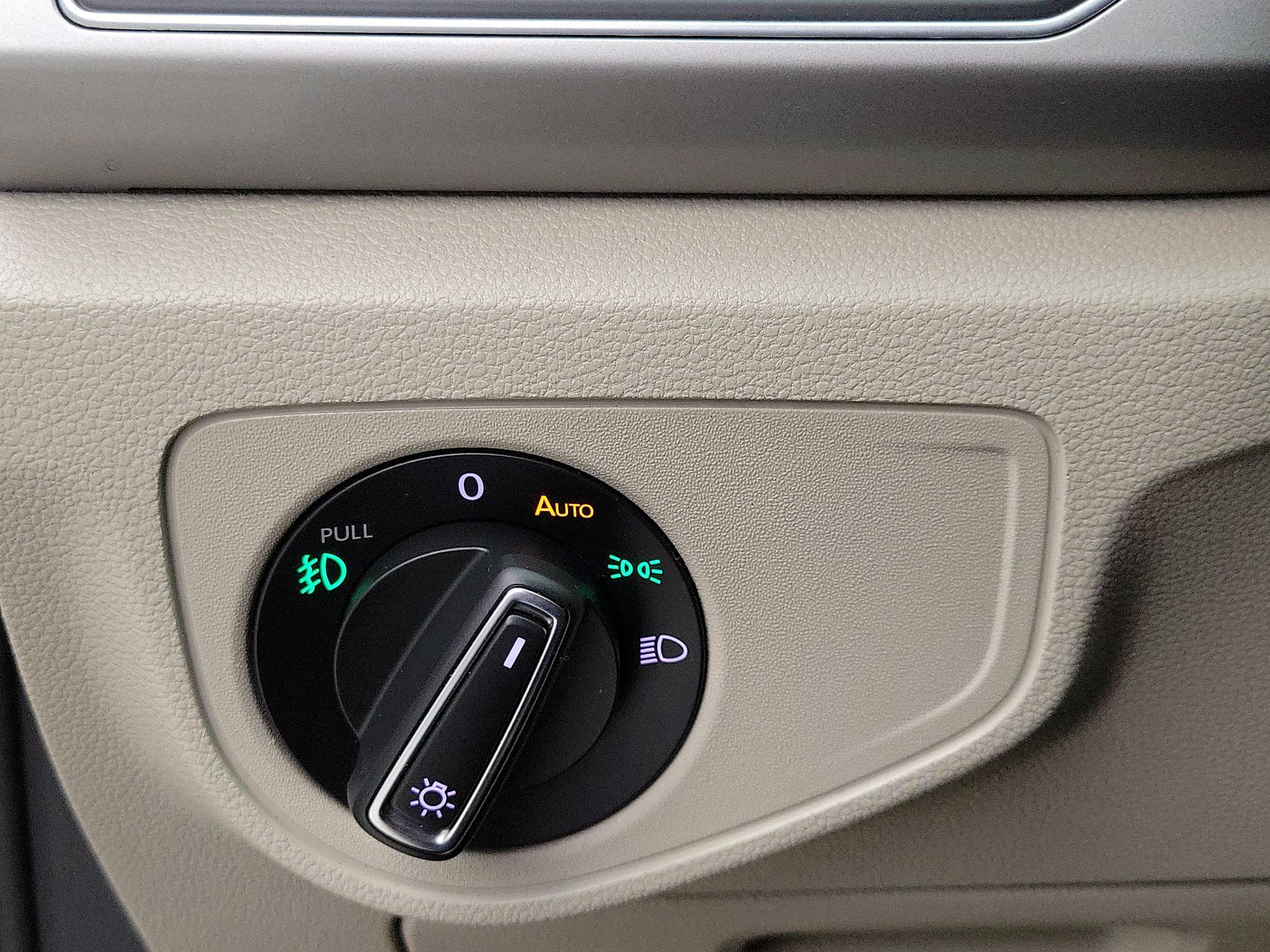 Thumbnail: 2019 Volkswagen Atlas - 13