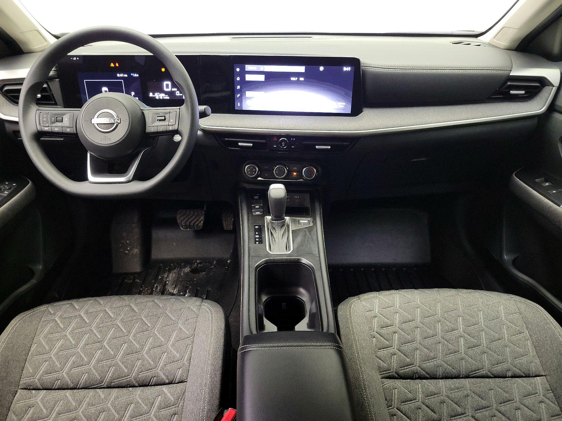 Thumbnail: 2025 Nissan Kicks - 9