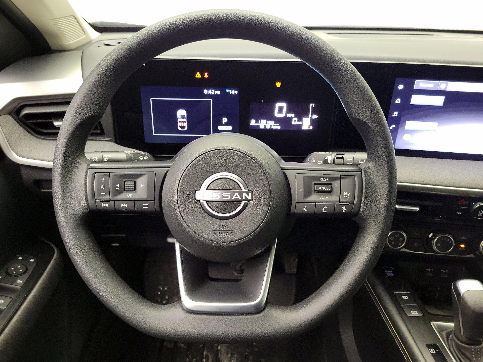 Thumbnail: 2025 Nissan Kicks - 10