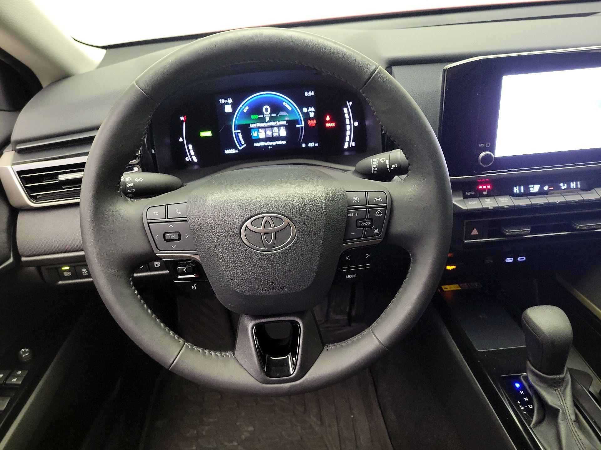 Thumbnail: 2025 Toyota Camry - 10