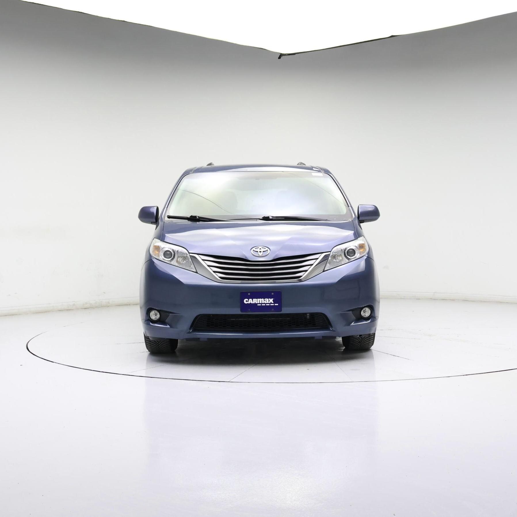 Thumbnail: 2015 Toyota Sienna - 5