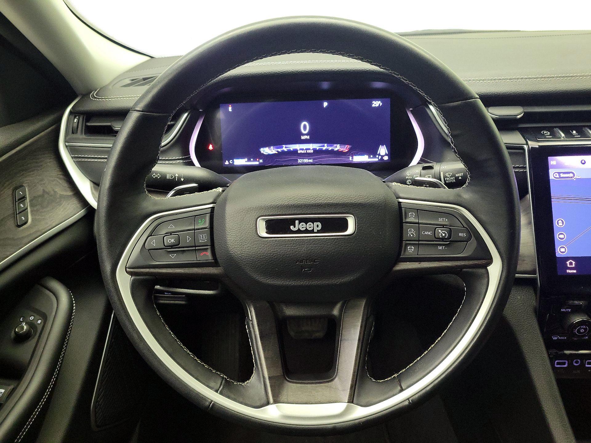 Thumbnail: 2022 Jeep Grand Cherokee - 10