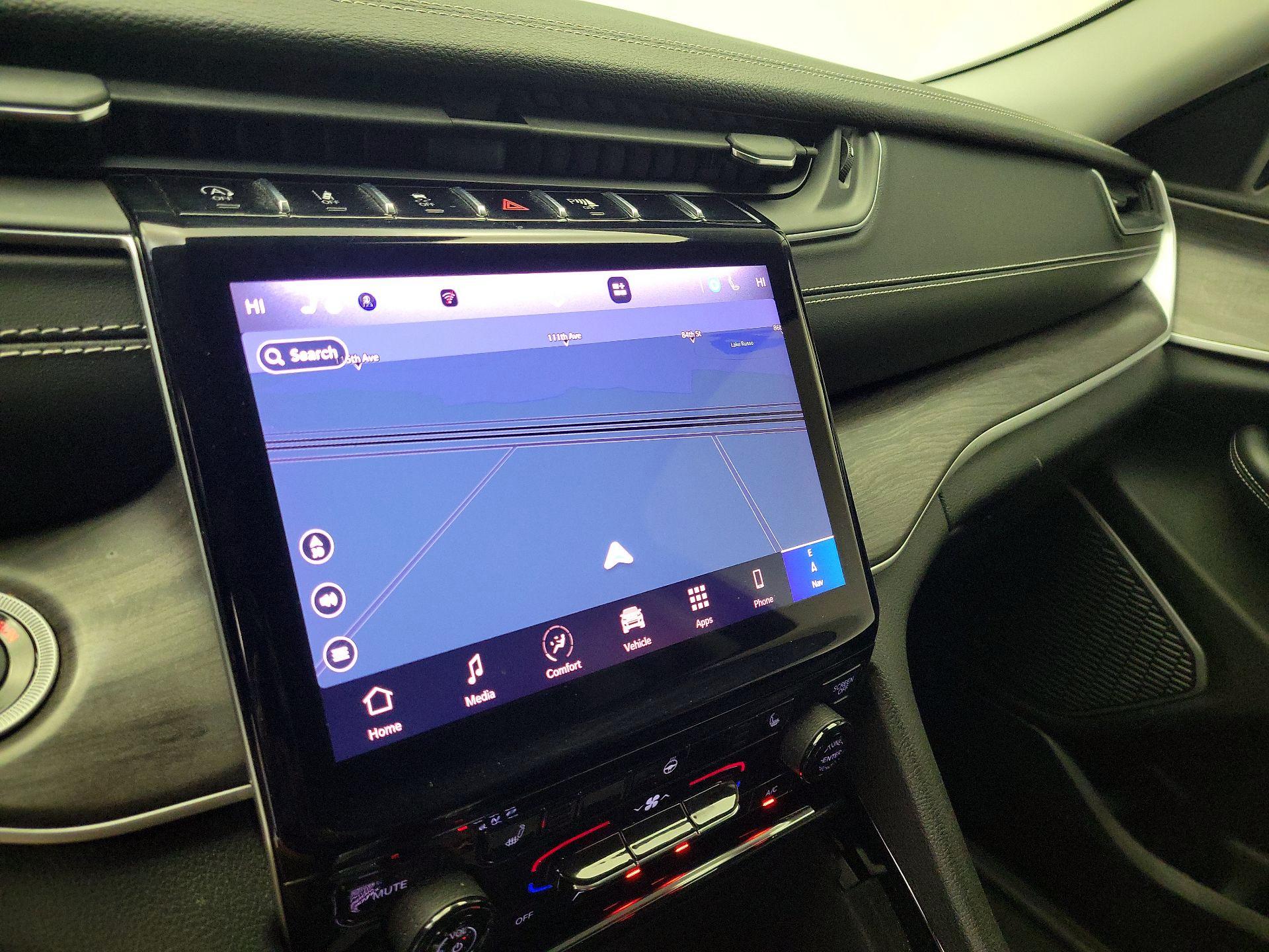 Thumbnail: 2022 Jeep Grand Cherokee - 14