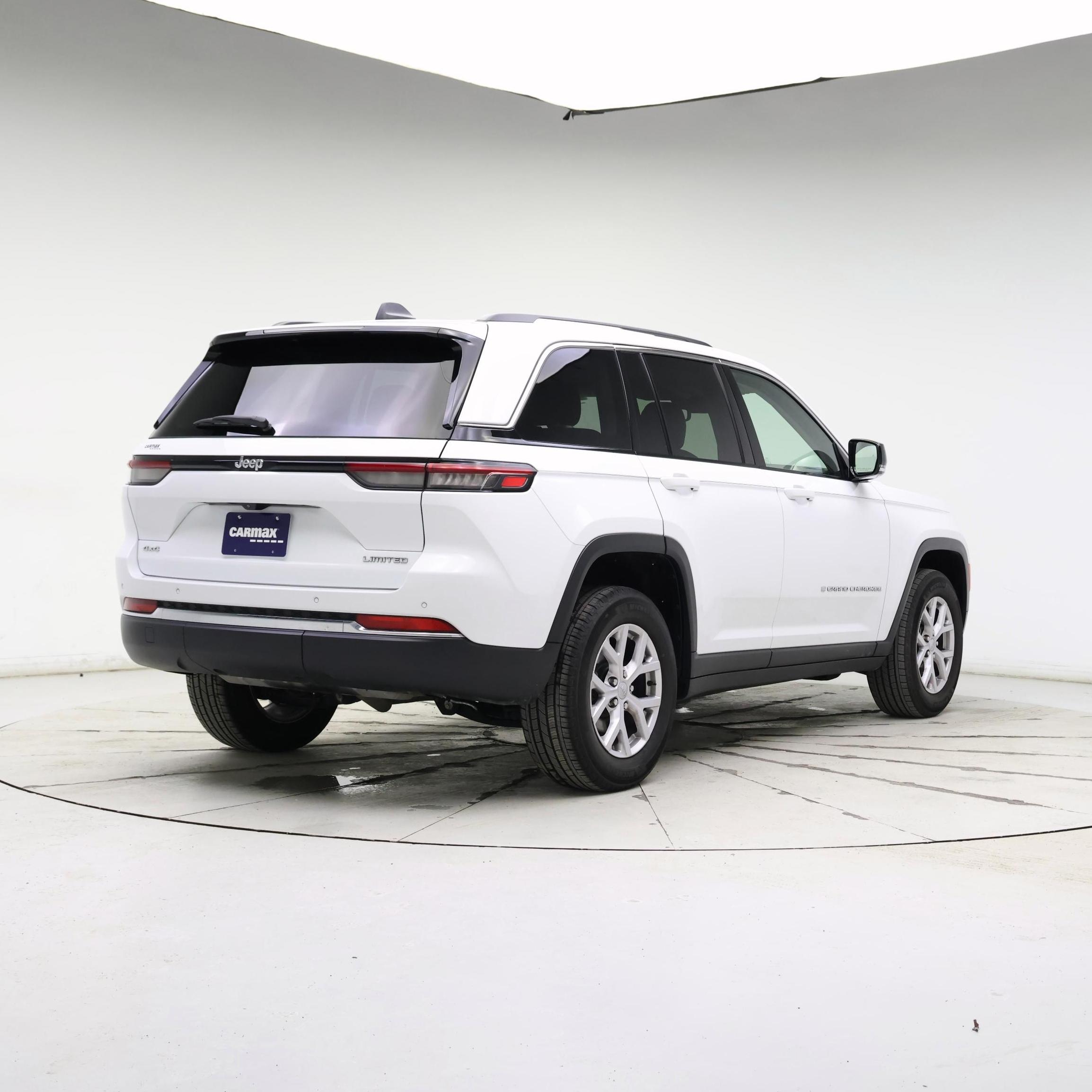 Thumbnail: 2022 Jeep Grand Cherokee - 8