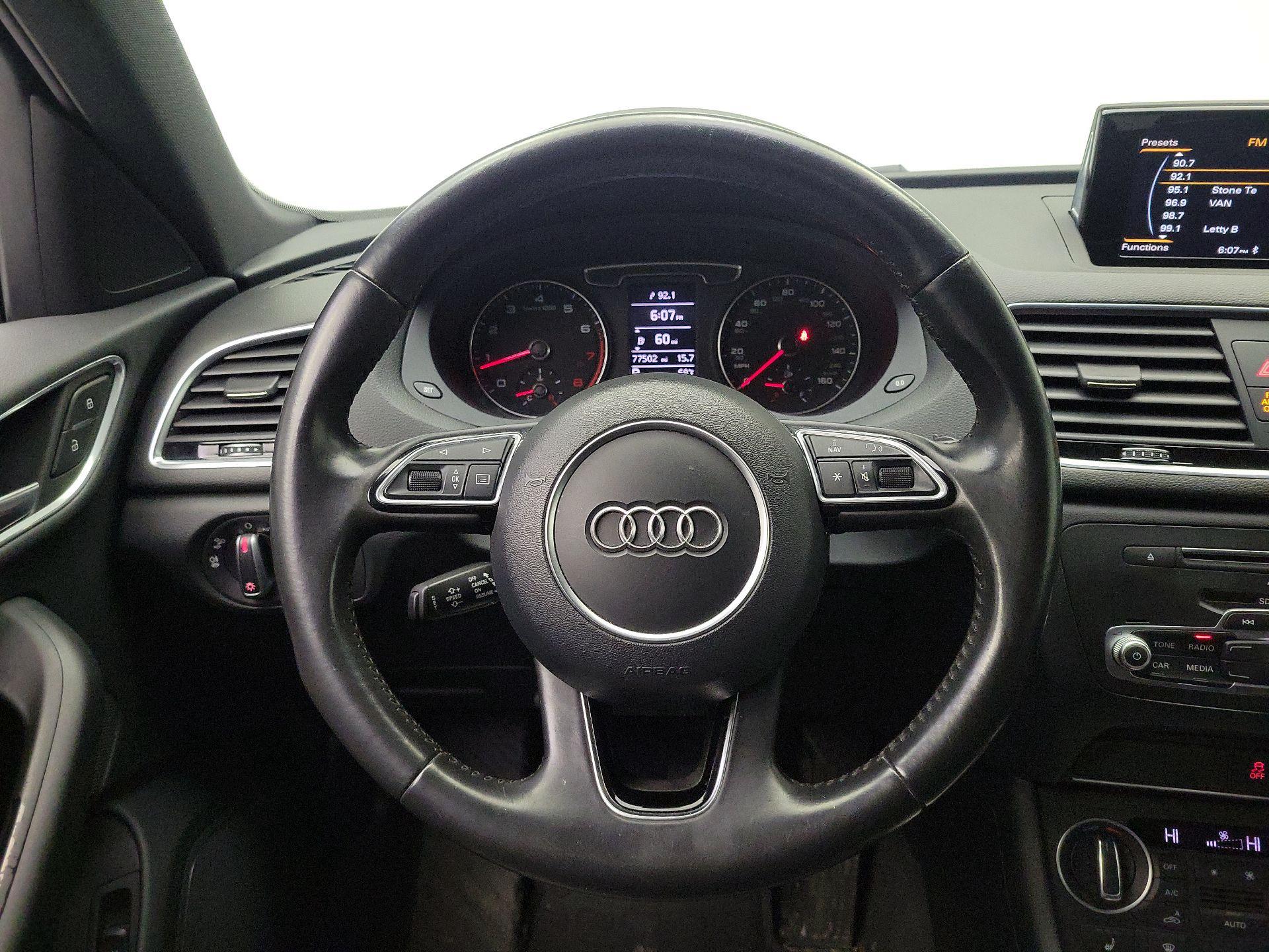 Thumbnail: 2017 Audi Q3 - 10